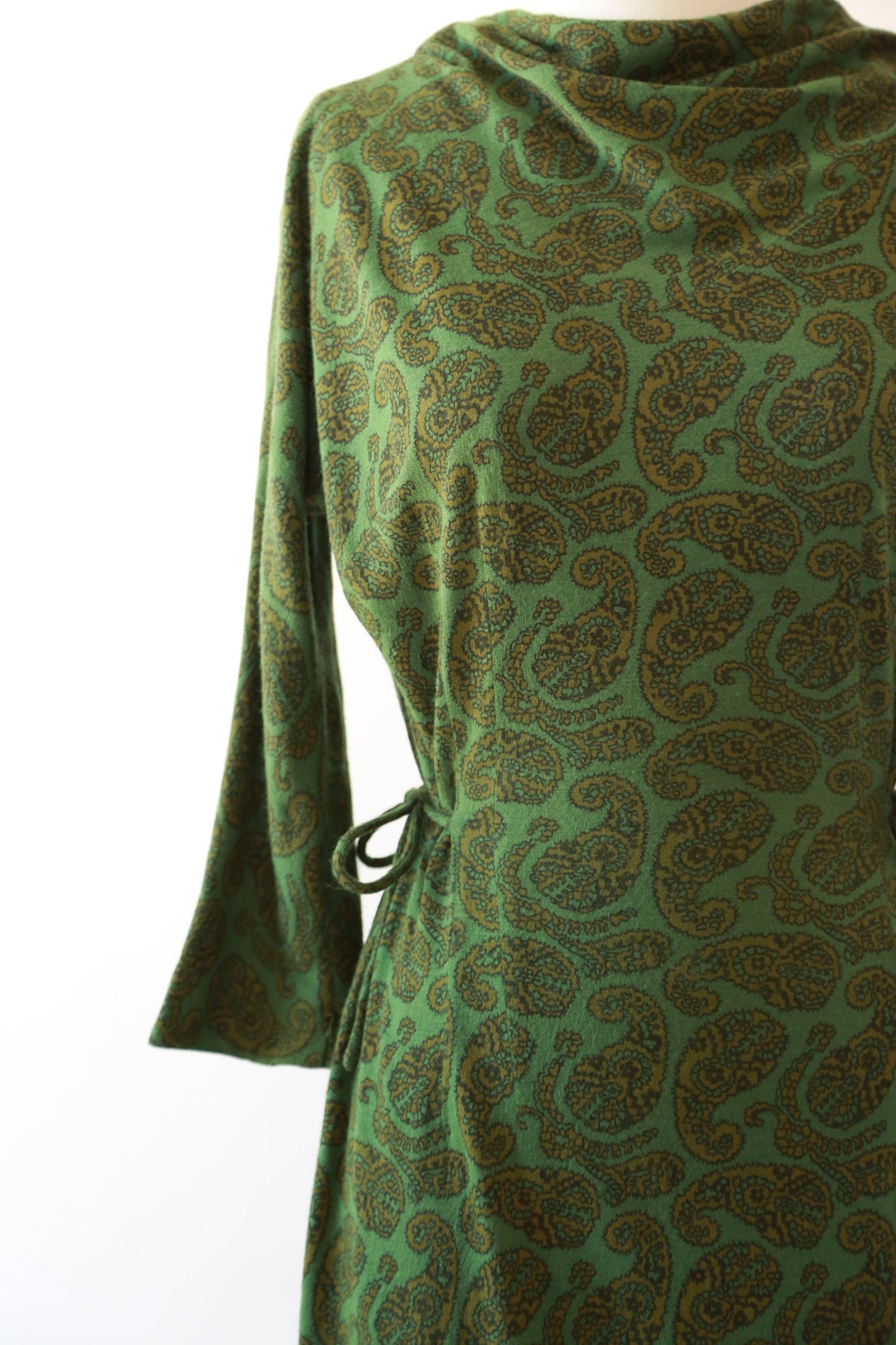 60s Green paisley dress | Vintage 1960s McKettrick green paisley wiggle dress