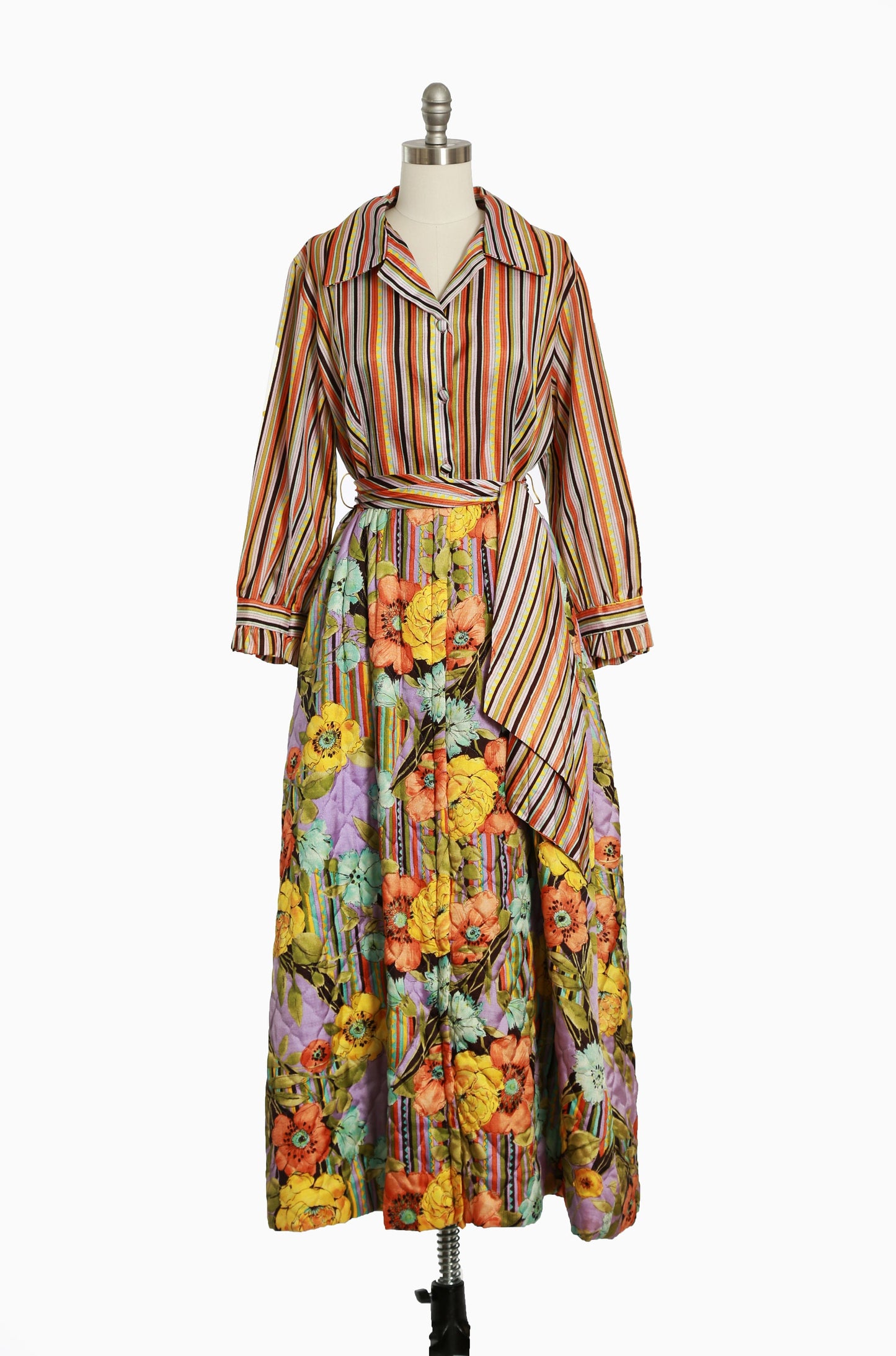 Vintage 1960s quilted floral rainbow striped house dress robe