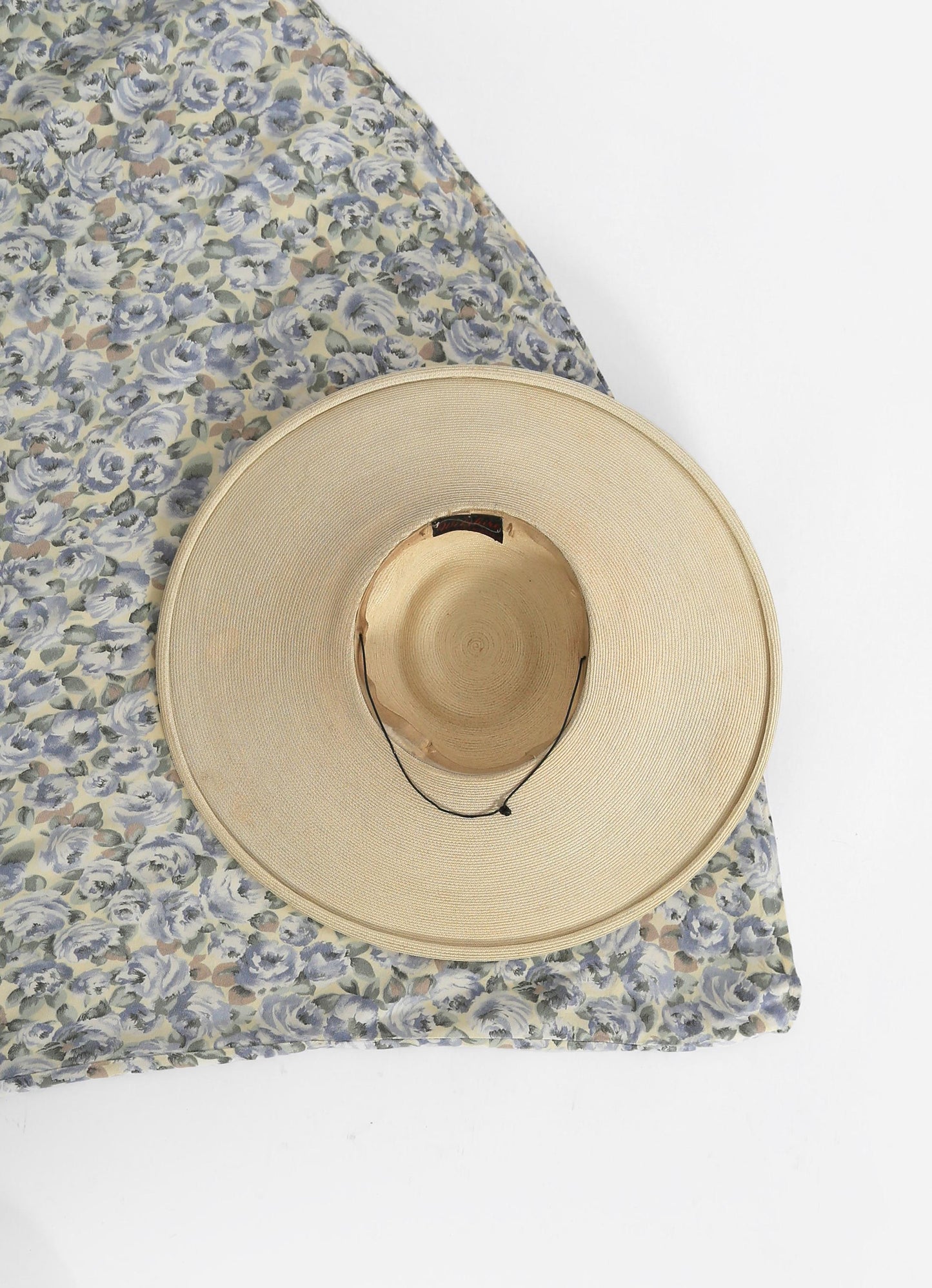 Vintage 1940s straw wide brim hat