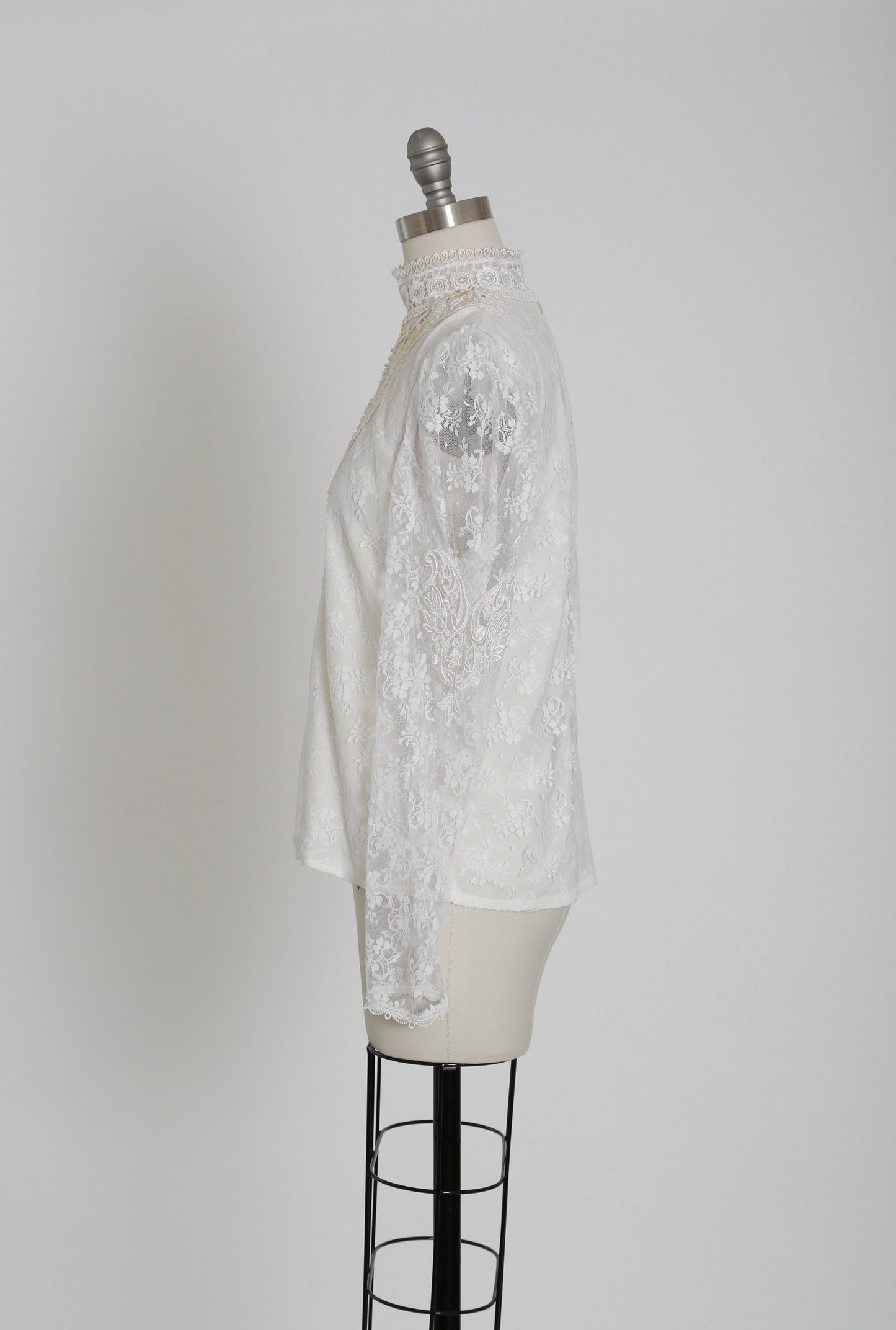 Vintage Scott McClintock victorian floral sequin blouse
