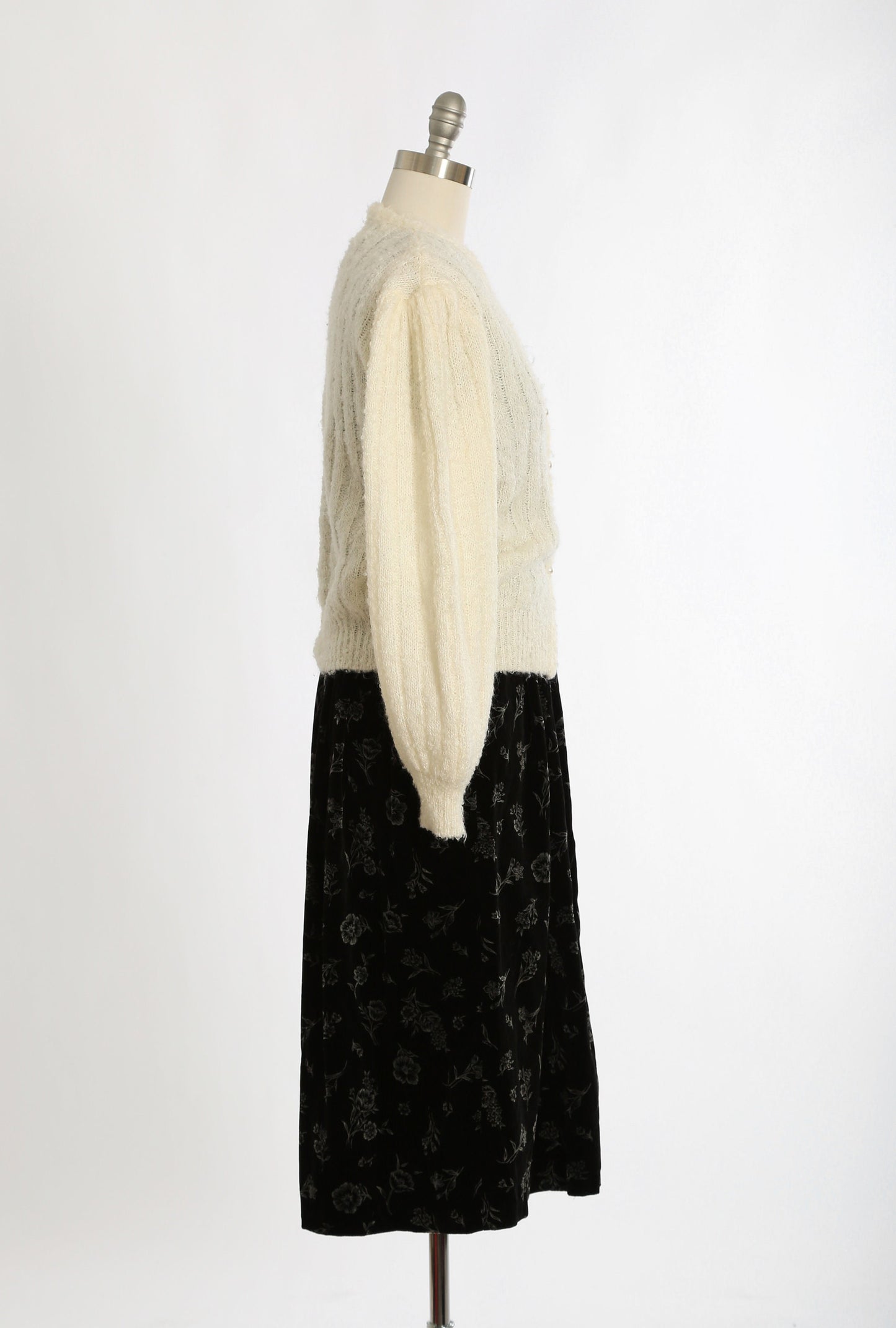 Vintage 90s white boucle knit sweater cardigan