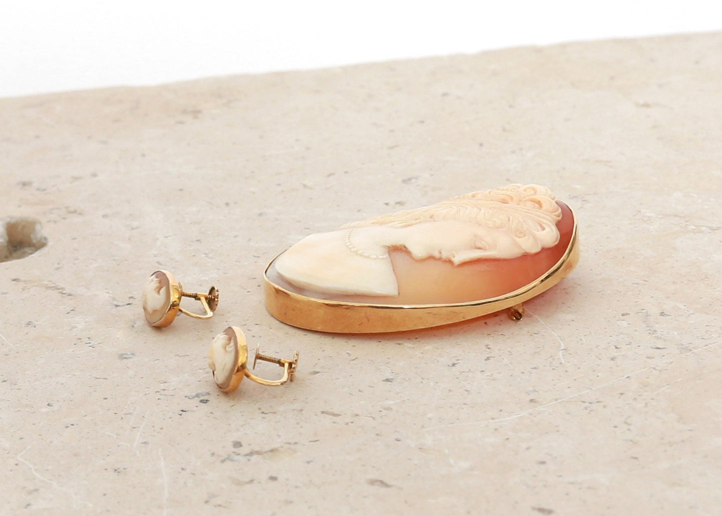 Antique Vintage 14K carved shell Cameo pendant Brooch earring set