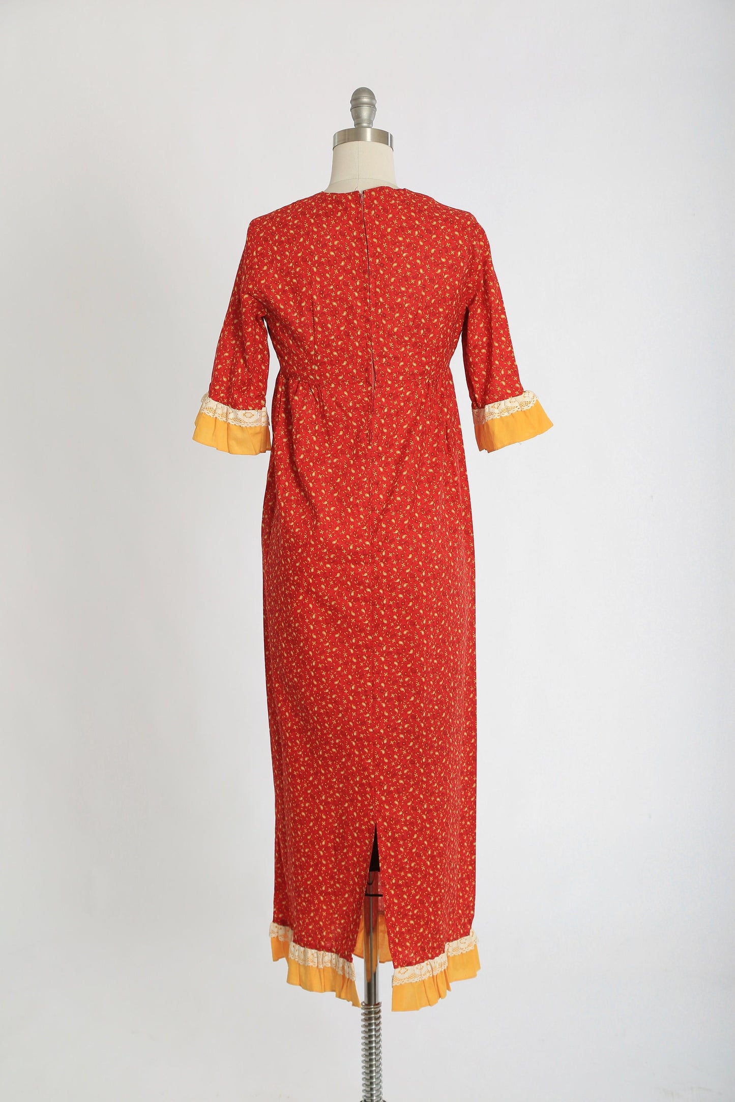 Vintage 50s Edwardian style floral cotton paisley dress