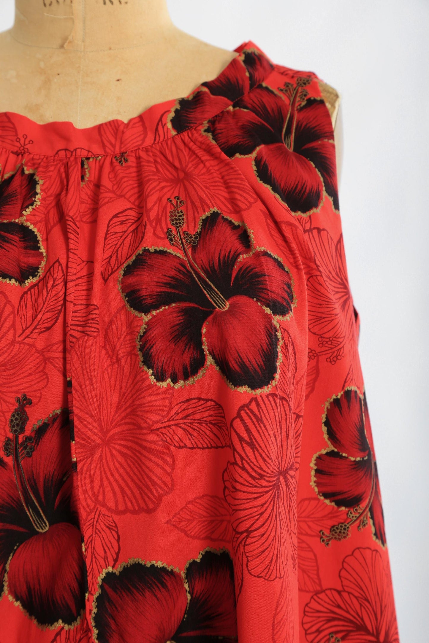 Vintage 1960s deadstock Red tropical hand painted Hibiscus dress