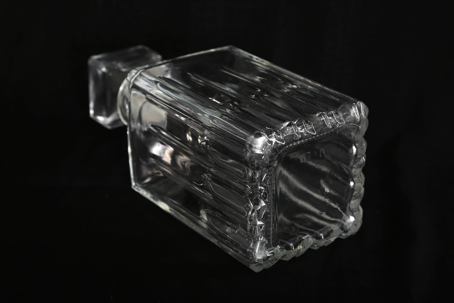 Vintage 70s Italian glass decanter liquor bottle