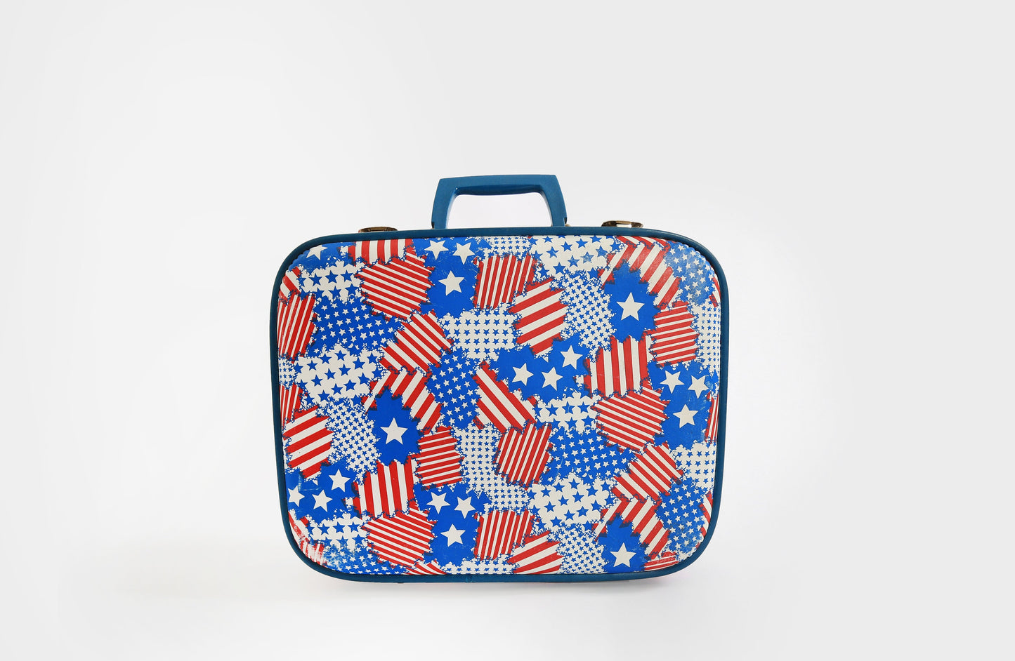 Vintage 1960s American flag suitcase | Americana carry on