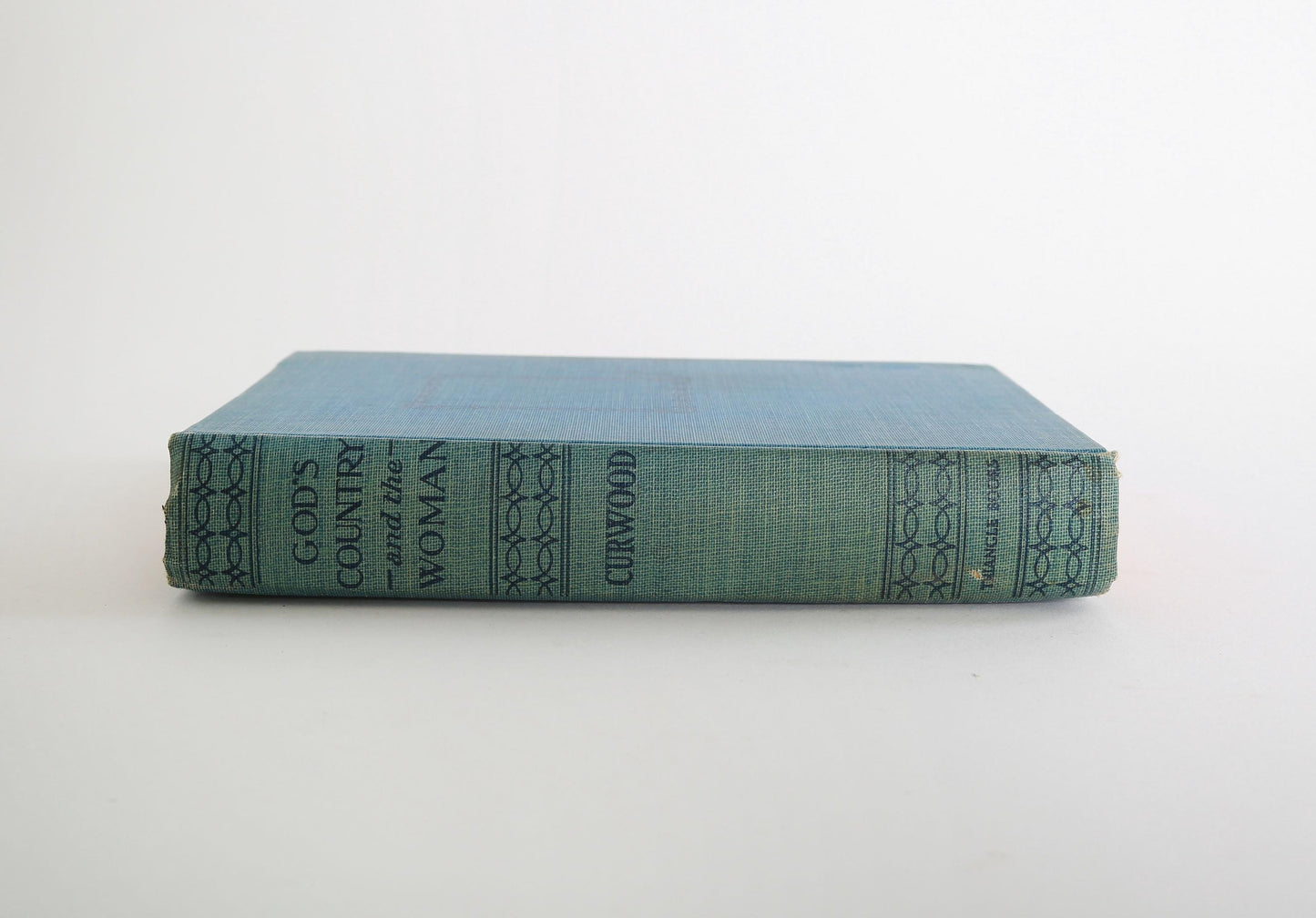 1942 God's Country and the Woman by James Oliver Curwood Triangle books