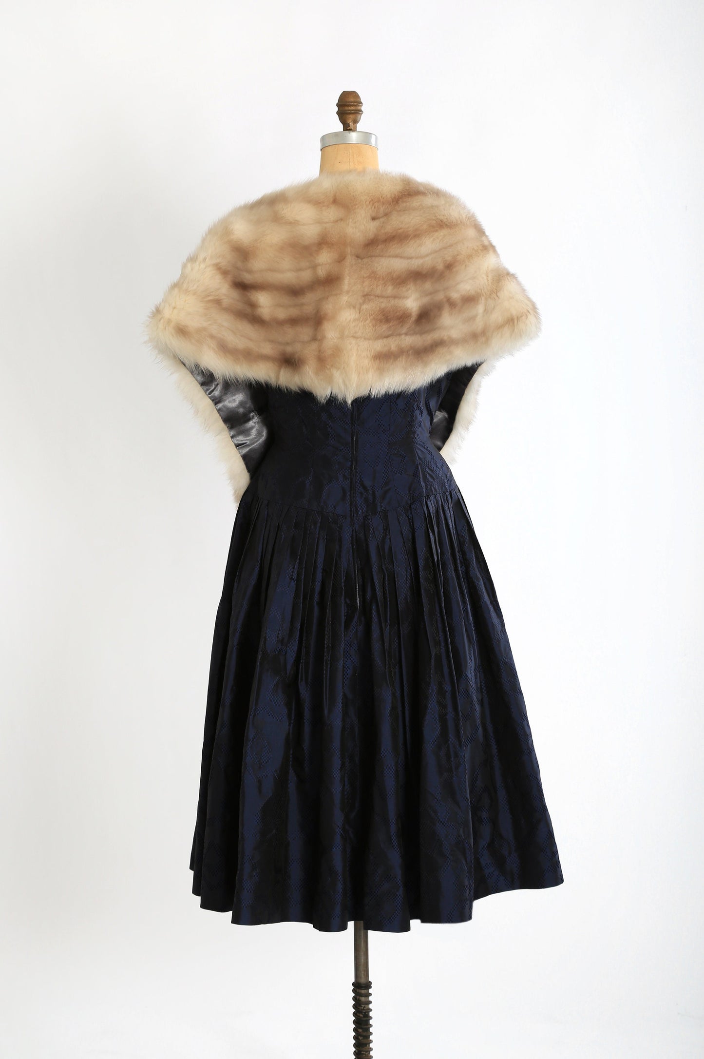 Vintage 50s fox fur stole wrap shawl | wedding white fox fur shawl stole