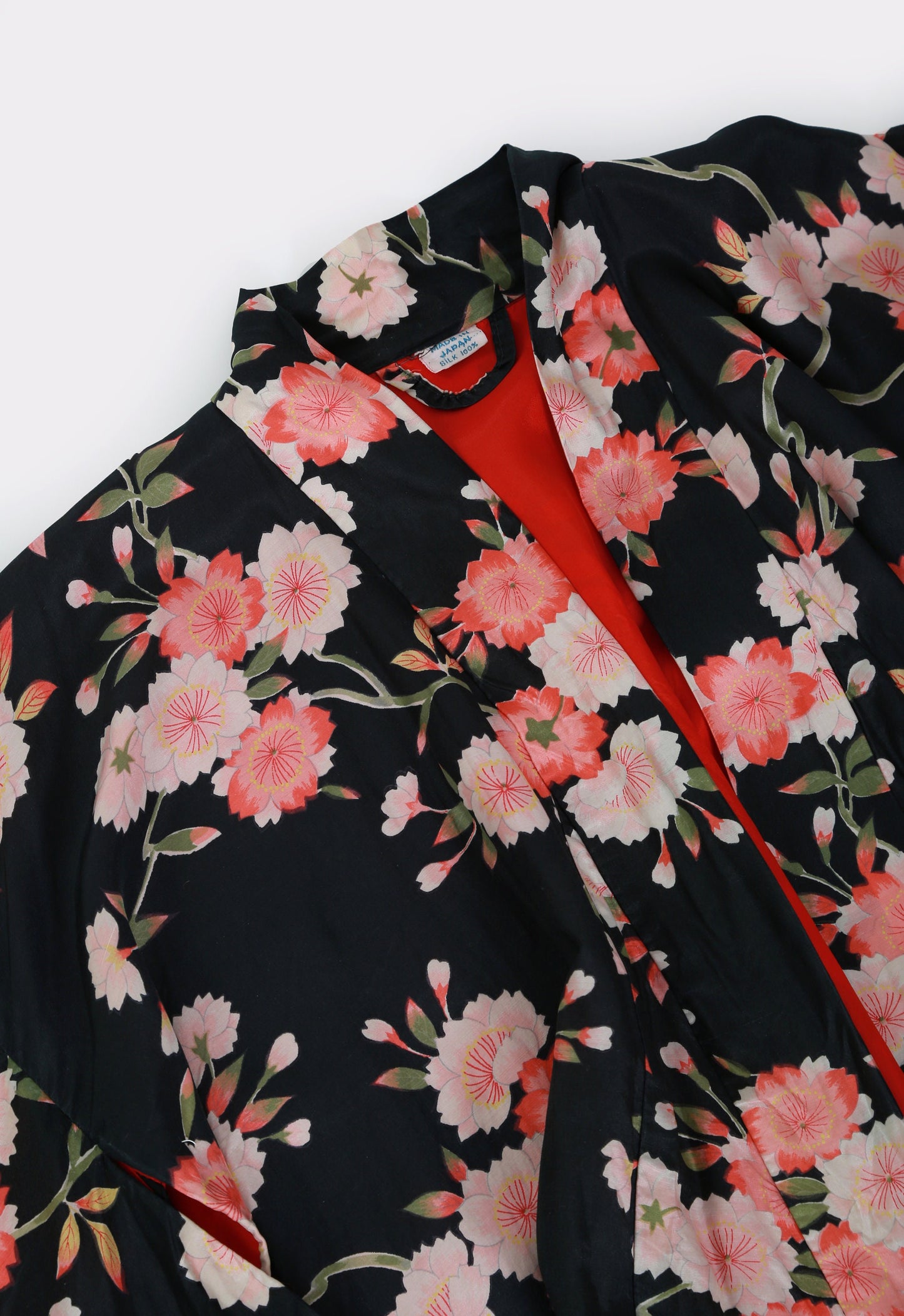 Antique vintage 40s floral silk kimono | 1920s cheery blossom Japanese kimono | kimono wrapper
