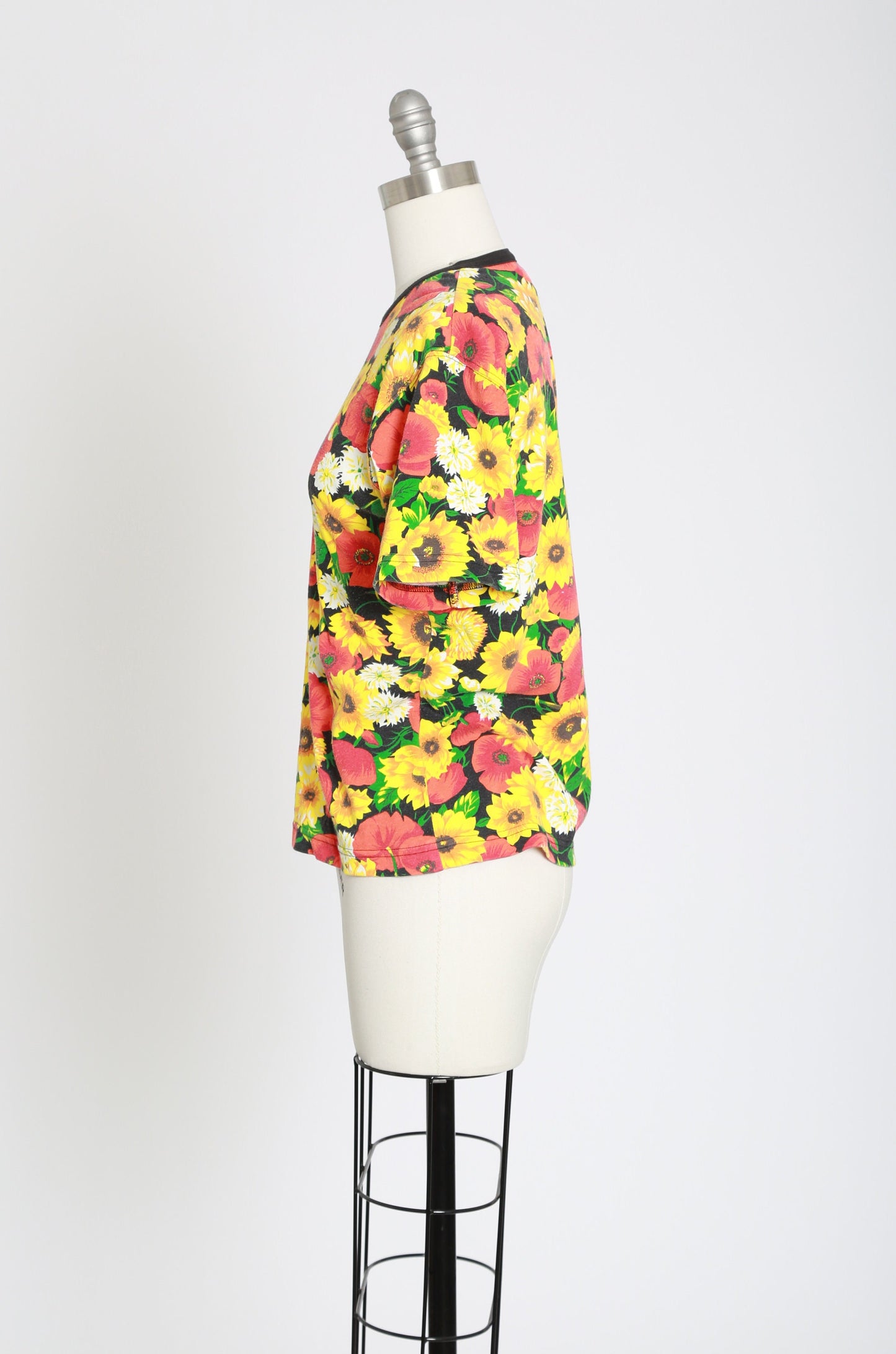 90s floral T-shirt