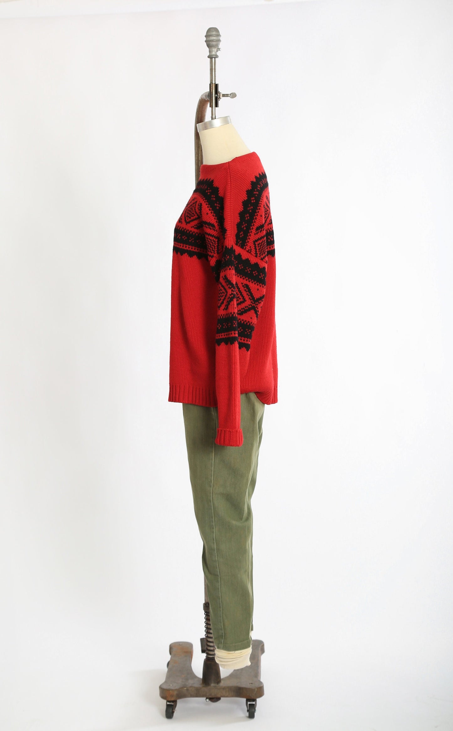 Vintage 60s red southwestern hand knit wool Sweater