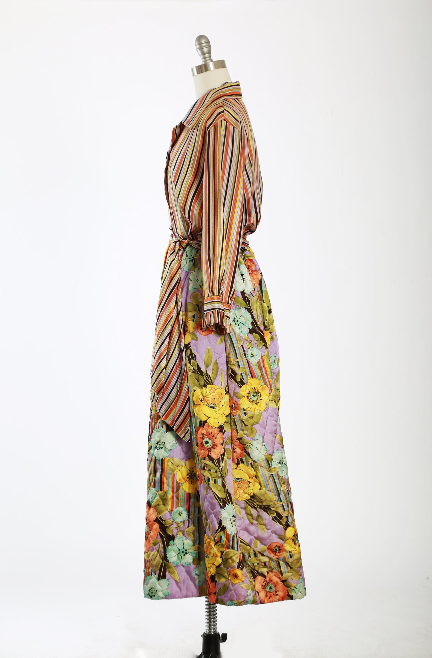 Vintage 1960s quilted floral rainbow striped house dress robe