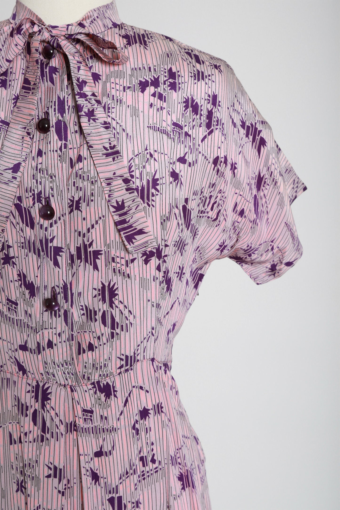 40s silk dress | Vintage 1940s purple palm desert camel silk dress | 1940s novelty print dress