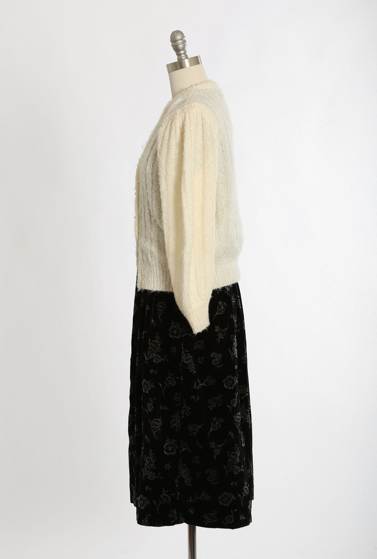 Vintage 90s white boucle knit sweater cardigan