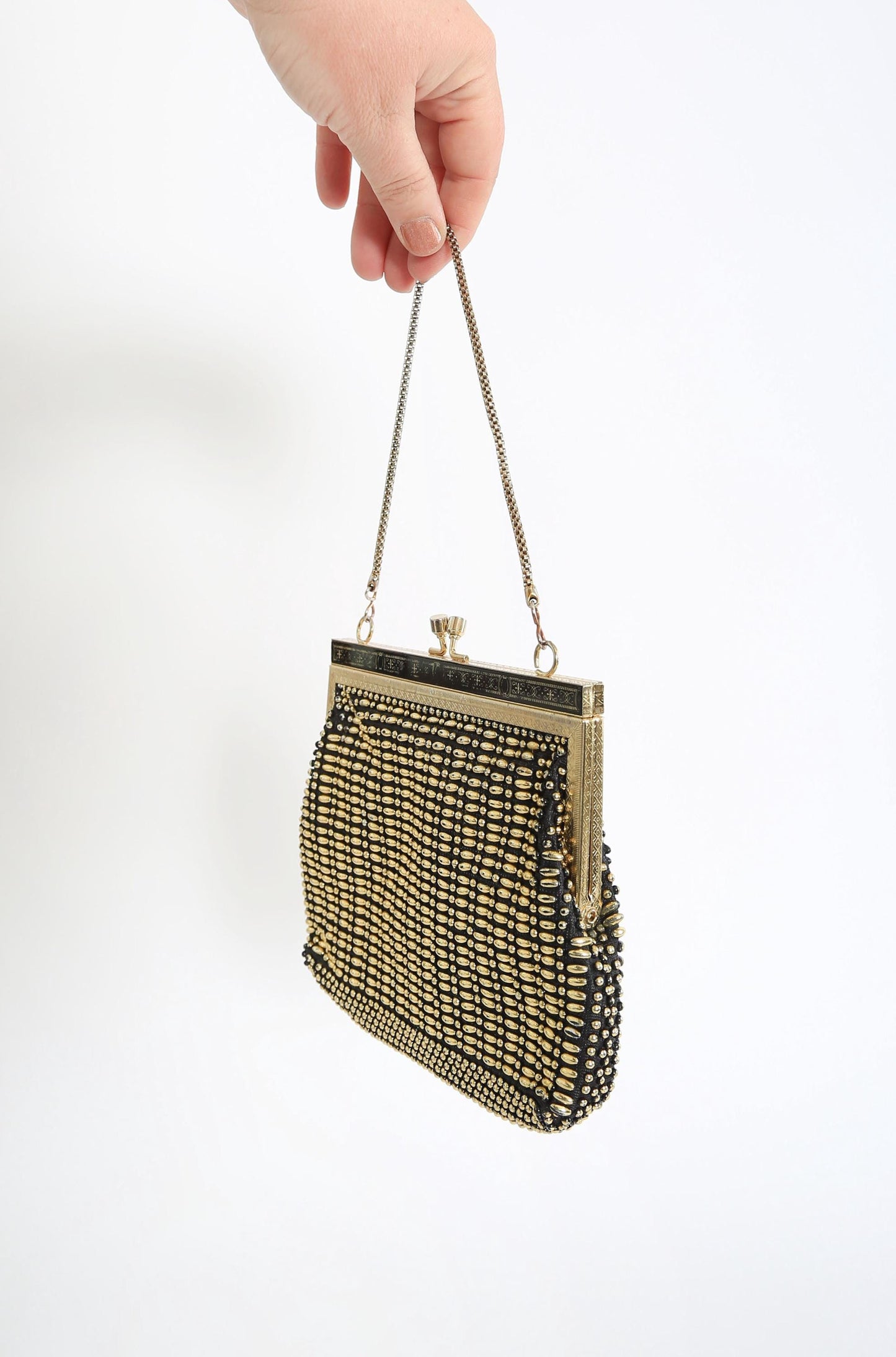 Vintage 1960s Gold beaded chain clutch purse