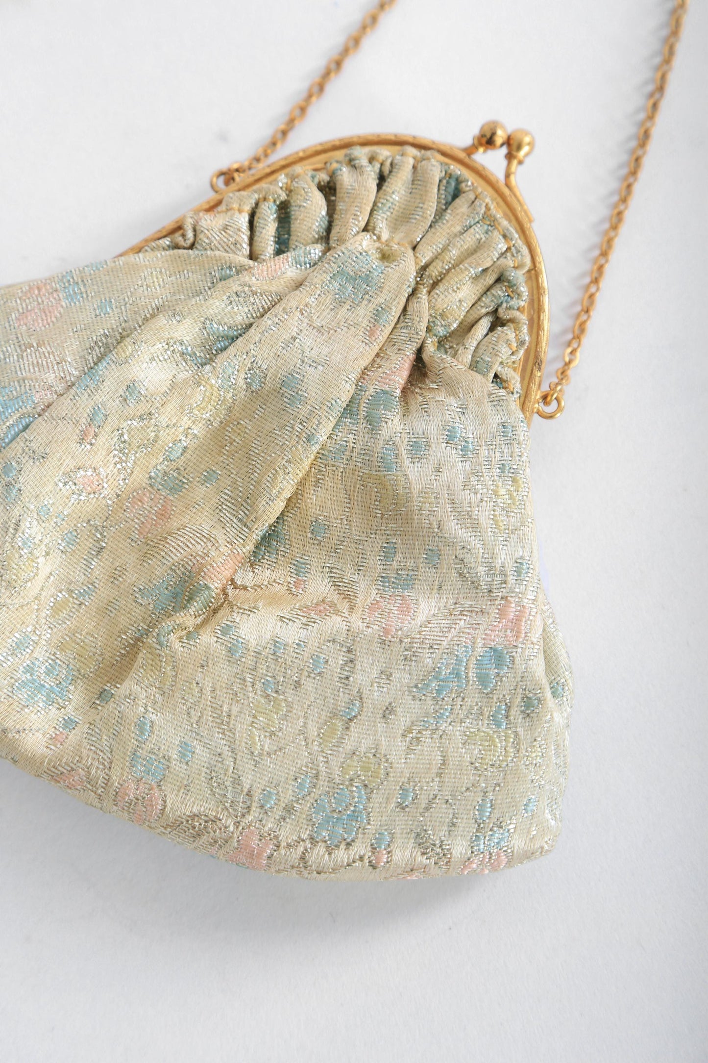 Vintage 40s metallic gold Brocade floral purse