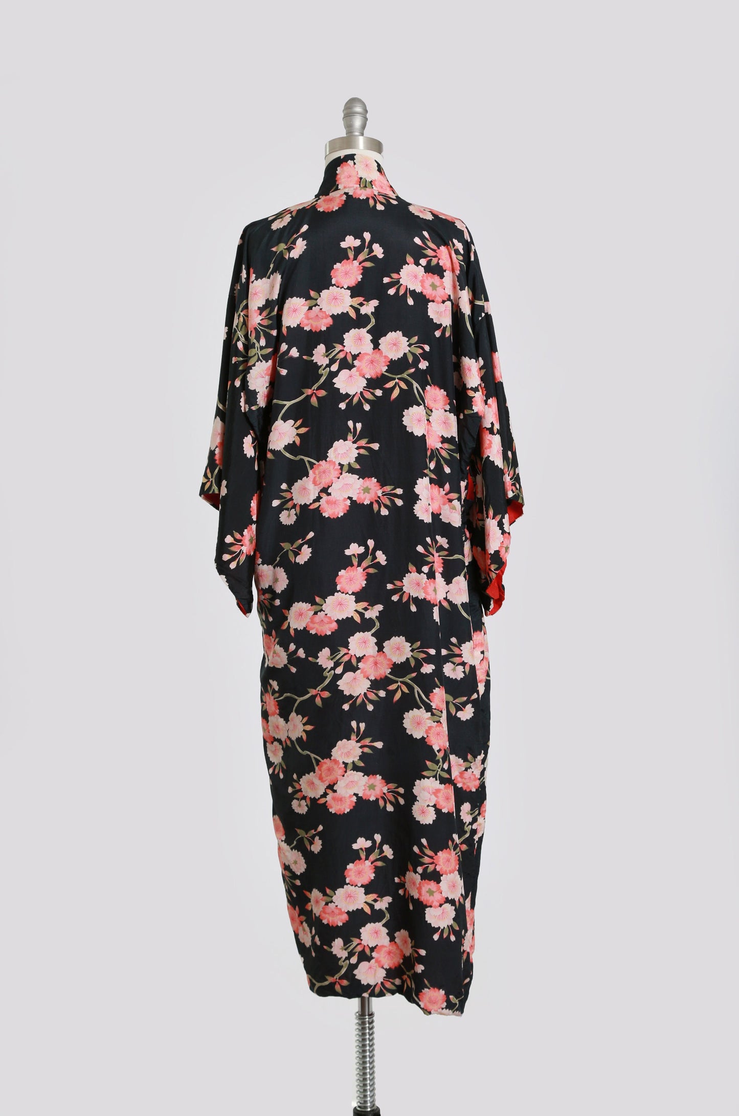 Antique vintage 40s floral silk kimono | 1920s cheery blossom Japanese kimono | kimono wrapper