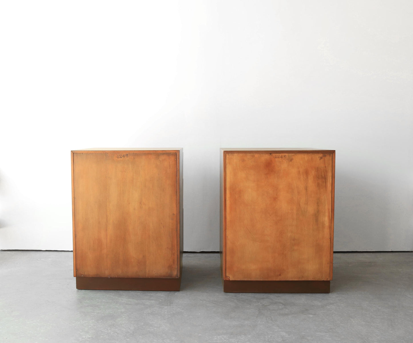 Rare 1940s (1942) Gilbert Rohde for Herman Miller #4246 Paldao wood nightstands pair