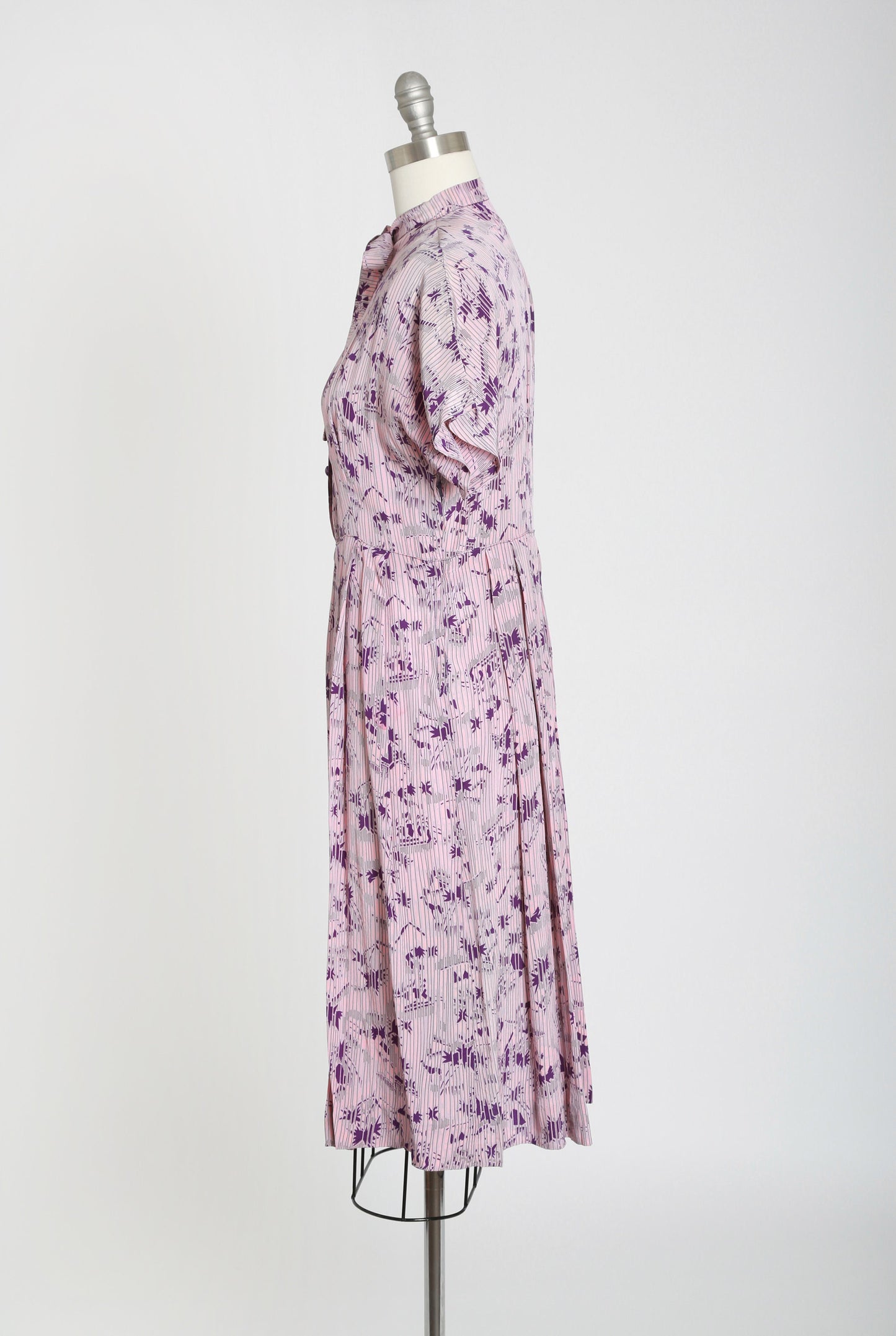 40s silk dress | Vintage 1940s purple palm desert camel silk dress | 1940s novelty print dress