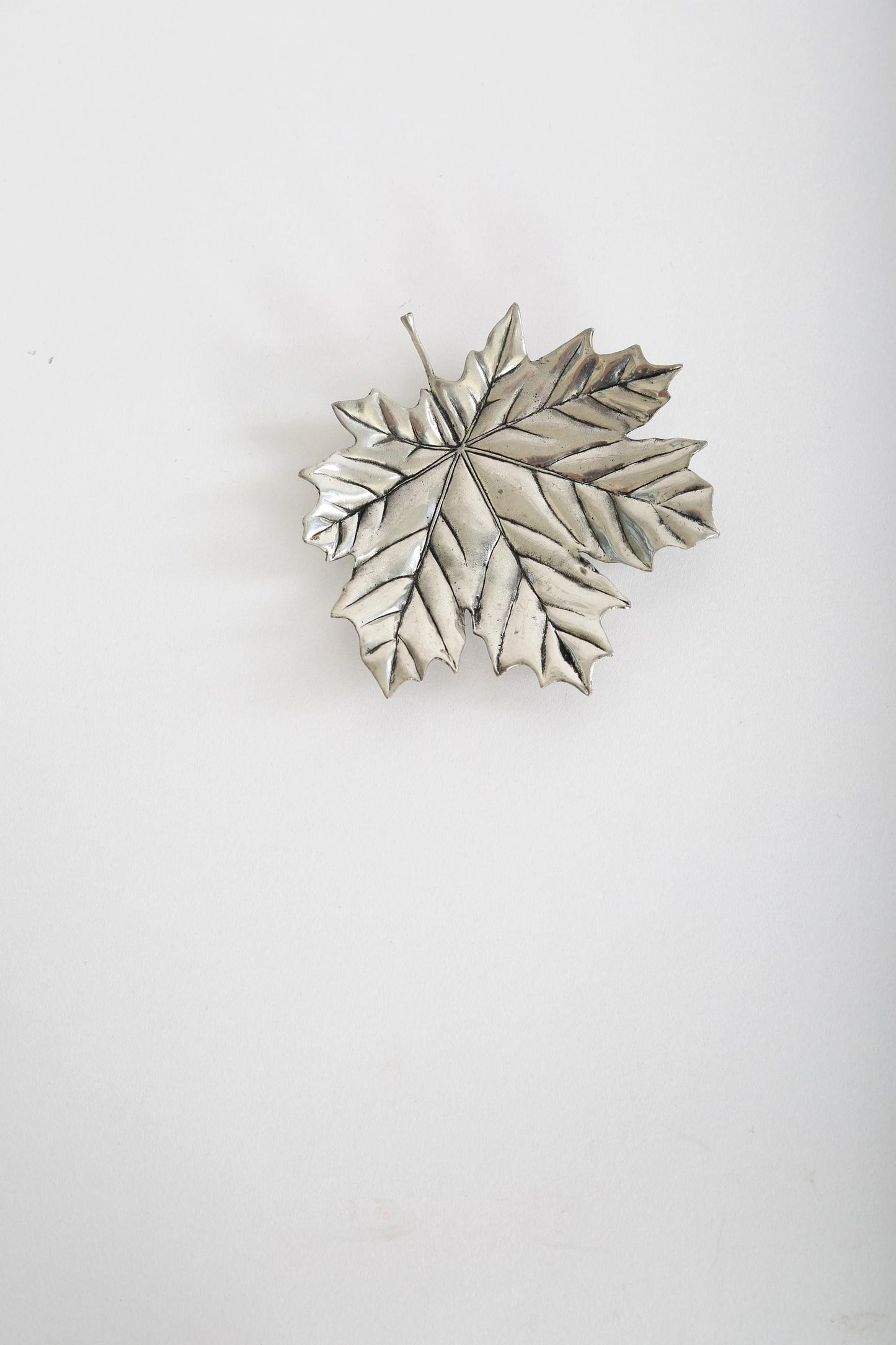 Vintage International pewter Maple leaf catchall jewelry dish