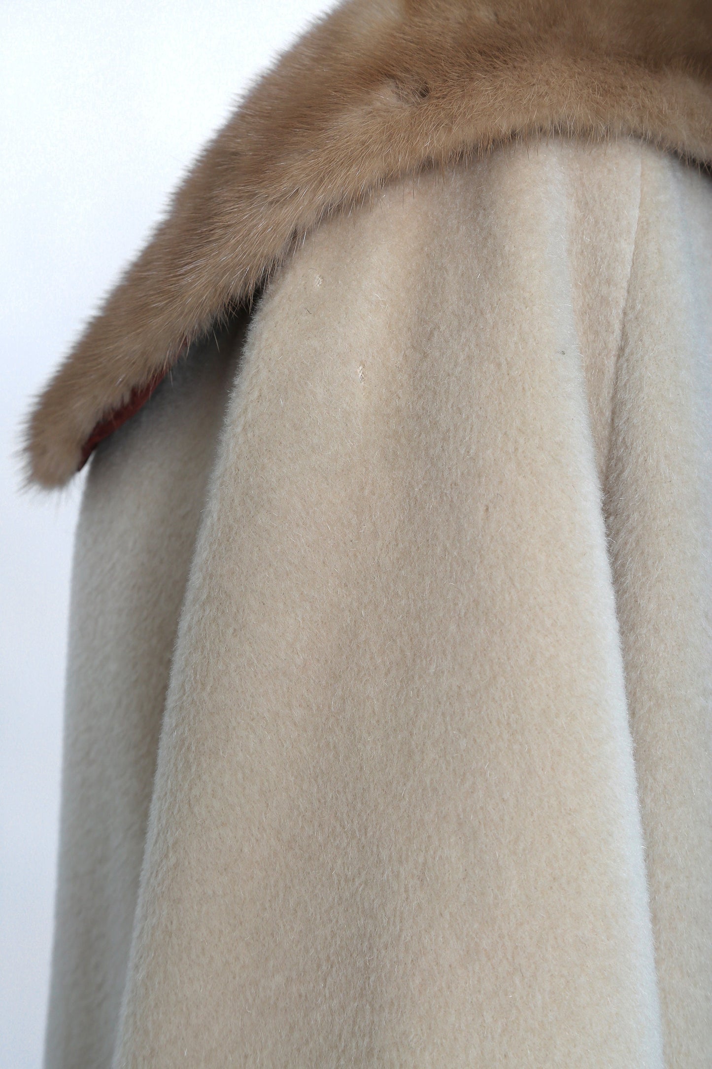 Vintage 50s 60s beige mohair wool coat mink fur collar