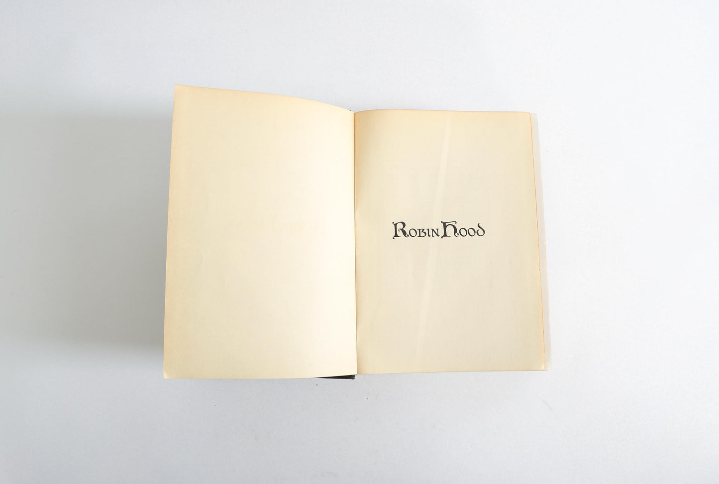 1930 Robin Hood Book | Robin Hood by Edith Heal illustrated by Dan Content