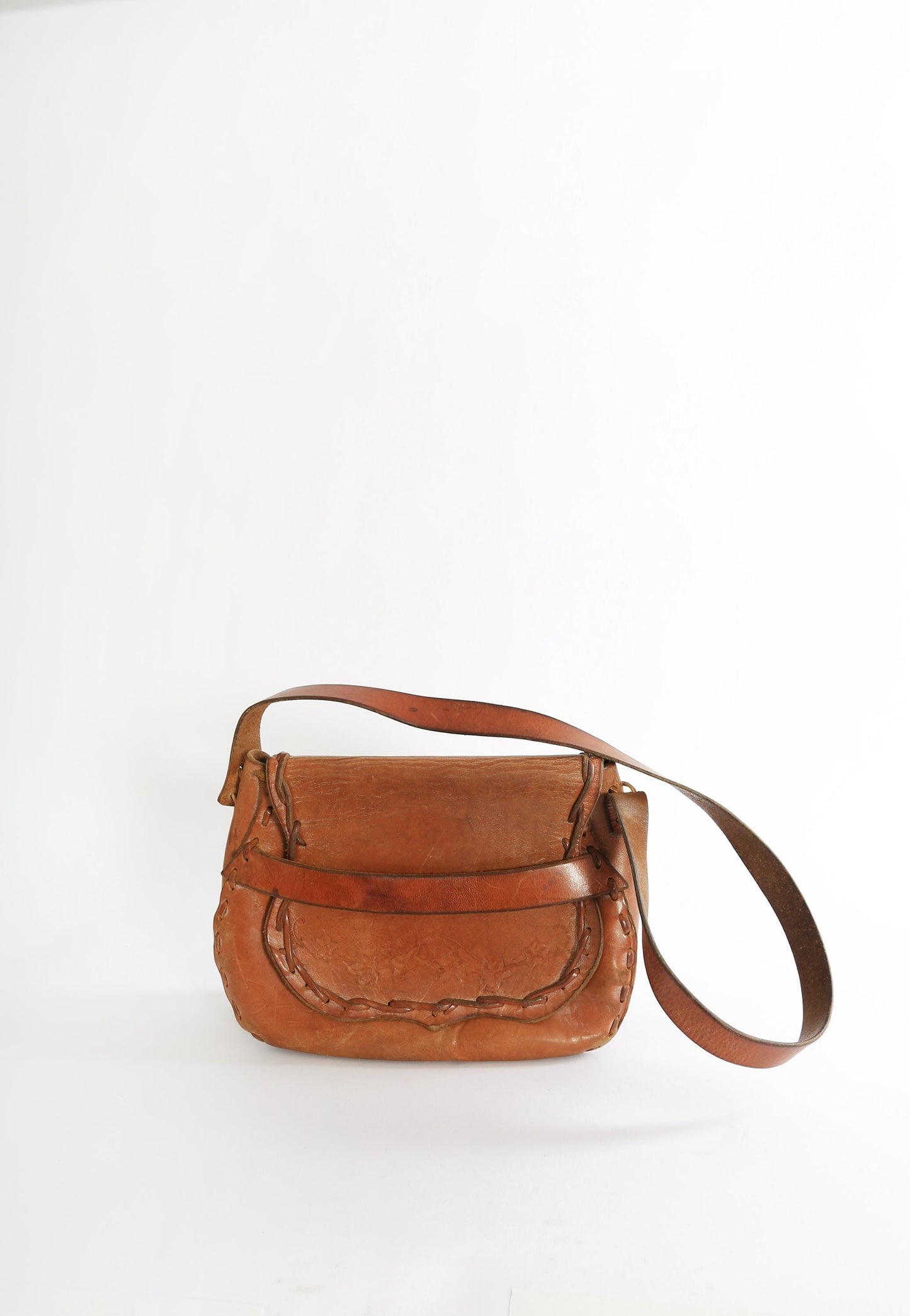 60s Tooled leather purse | Vintage 1960s tooled leather purse