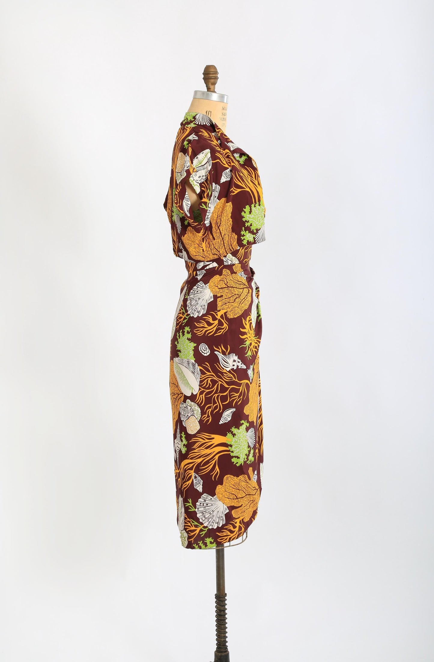 40s Kamehameha dress | Vintage 1940s tropical Hawaiian underwater rayon wiggle dress