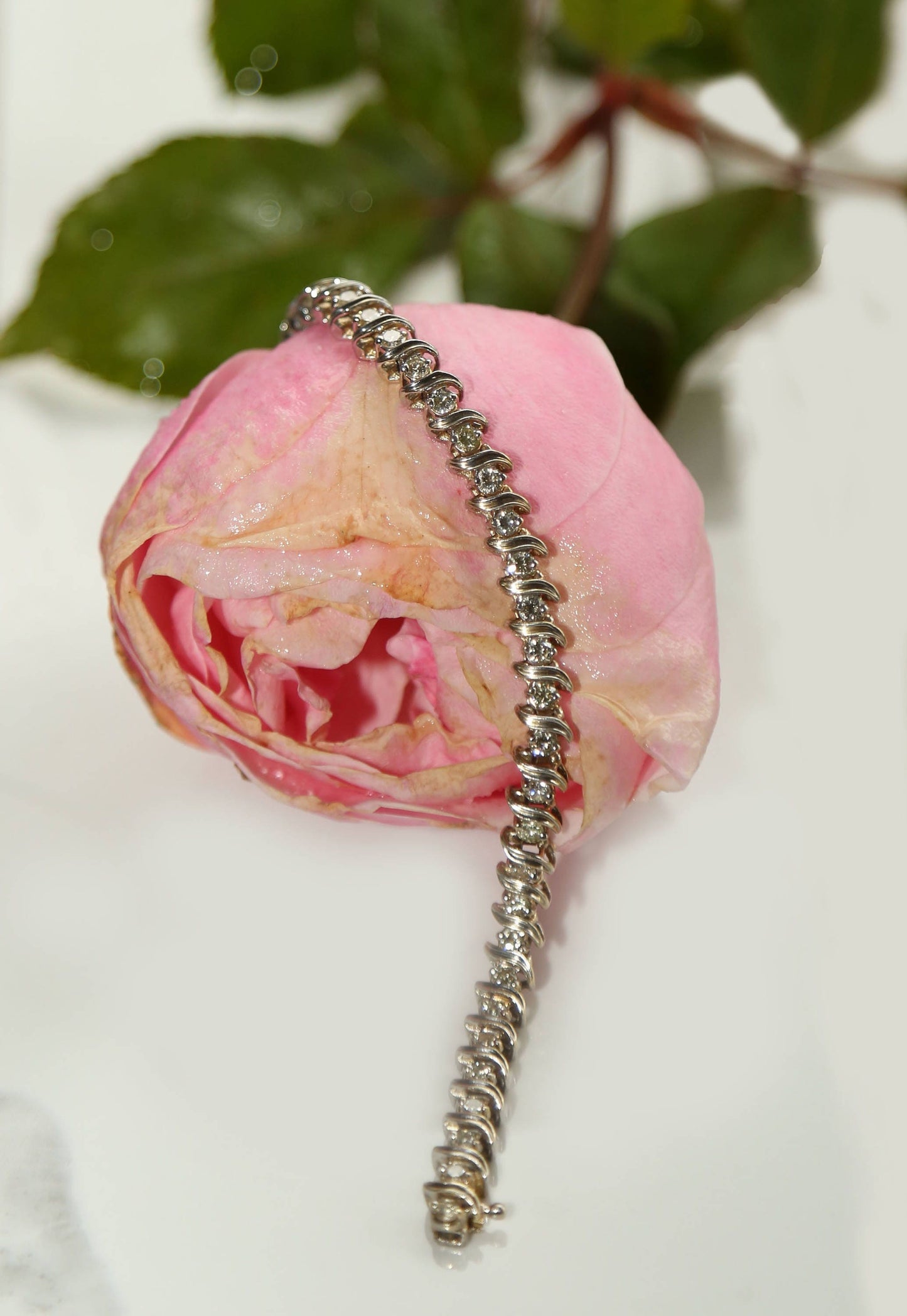 Vintage 14k gold diamond tennis bracelet