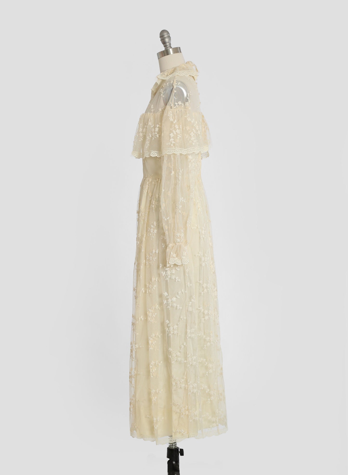 Vintage 70s Ivory floral crochet lace beaded Wedding dress | 1970s Boho long sleeve wedding dress