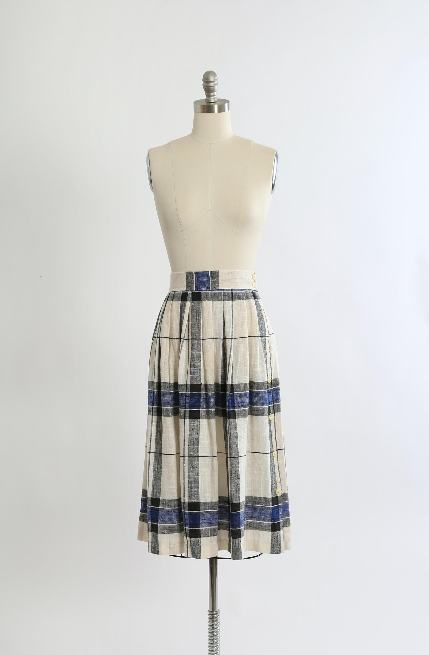 Vintage 80s 90s blue + white plaid woven skirt