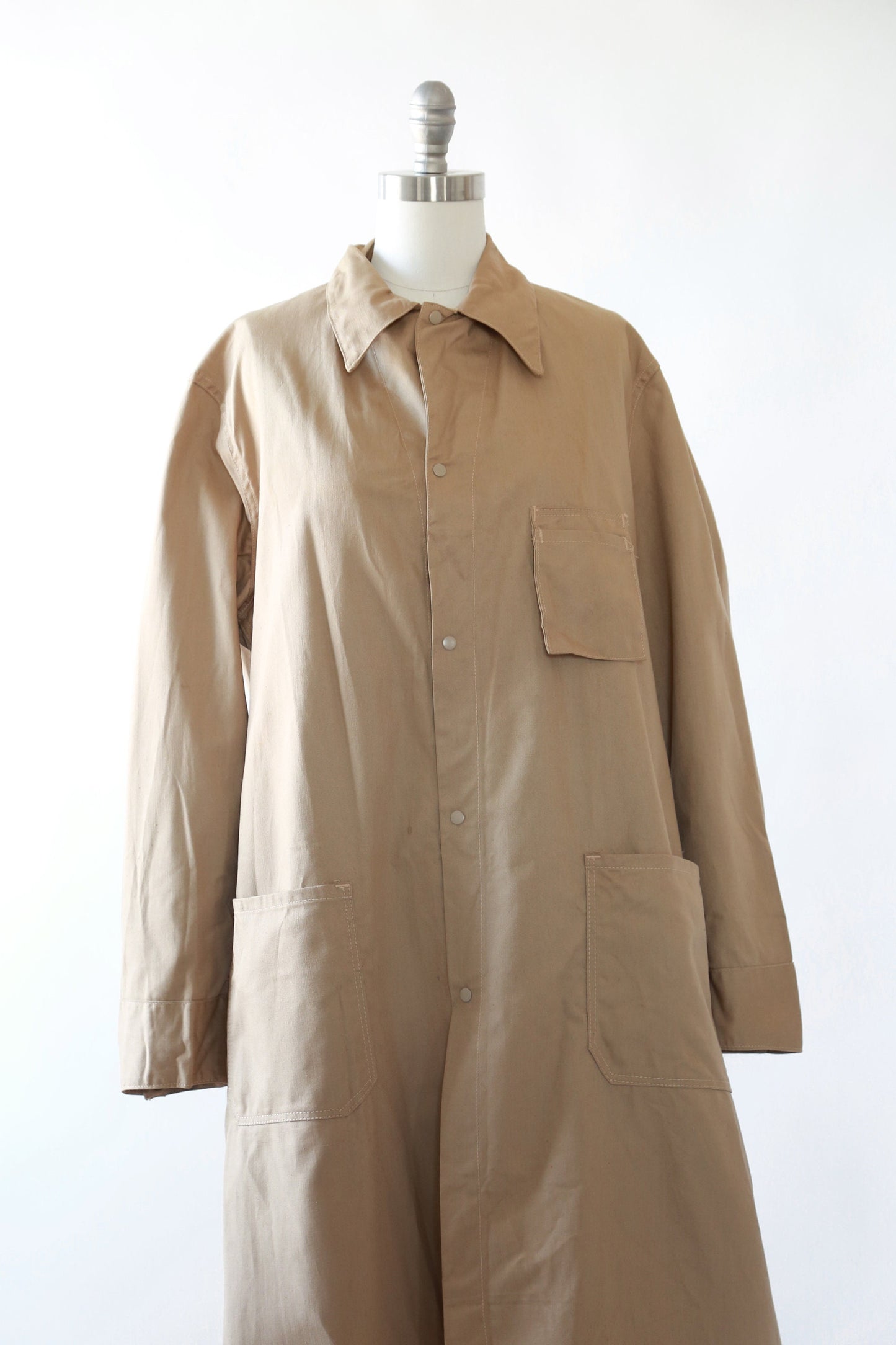 40s Sanforized Canvas Chore coat | Vintage 1940s canvas lab coat