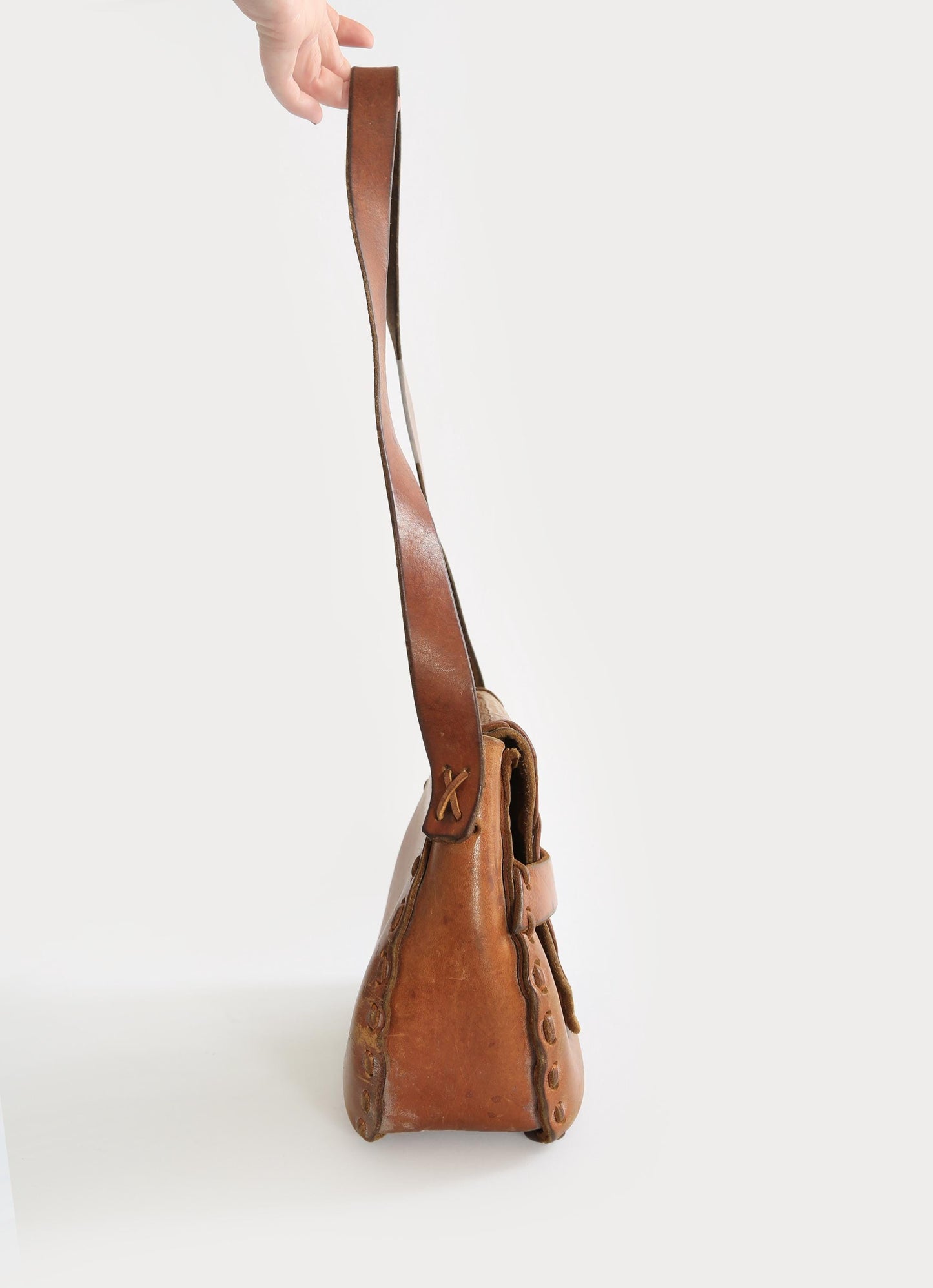 60s Tooled leather purse | Vintage 1960s tooled leather purse