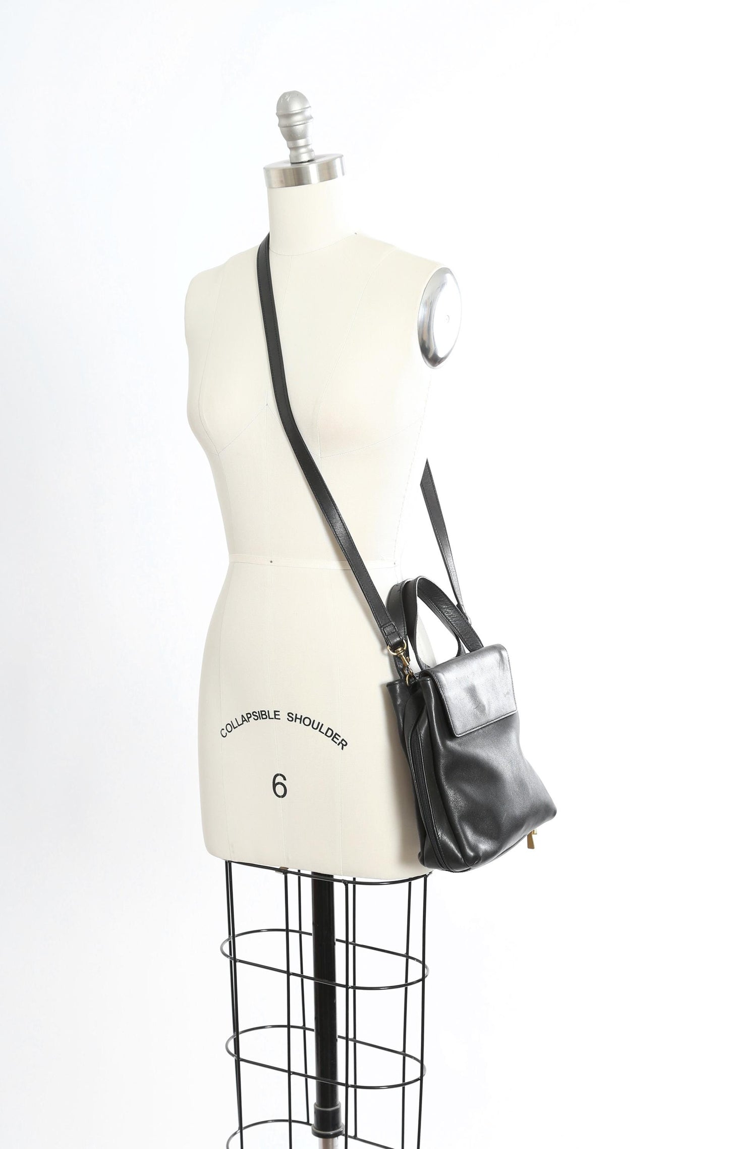 Vintage 90s Liz Claiborne Black leather purse crossbody