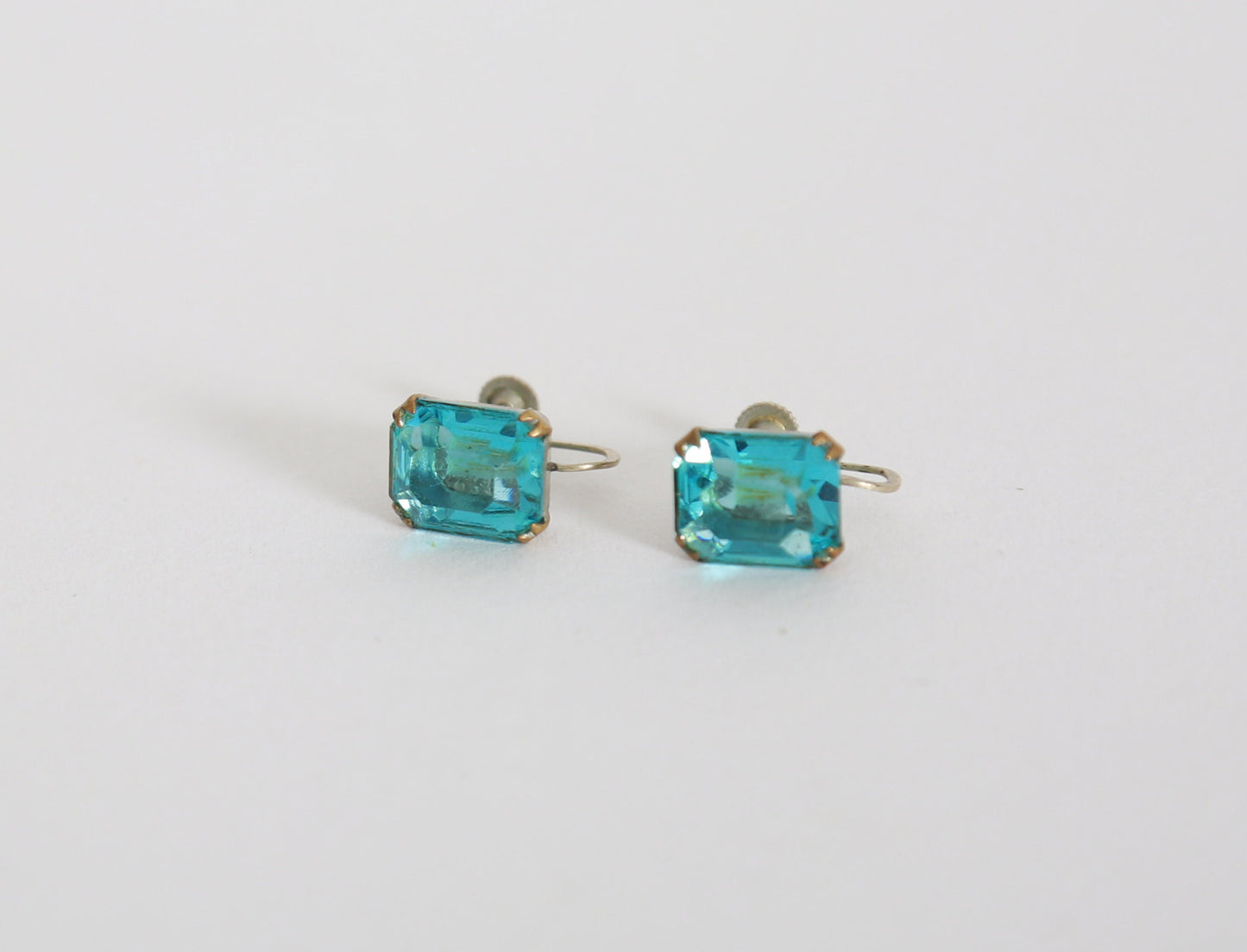 Vintage 1950s blue cut glass emerald cut clip on earrings