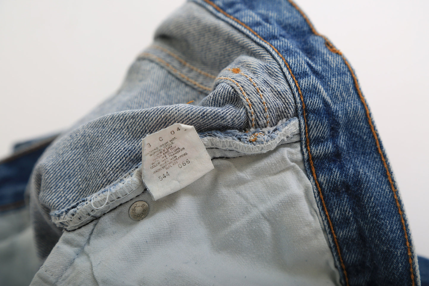 Y2K Levis | Vintage High waist button fly Levis blue jeans USA W27 L30 1/2
