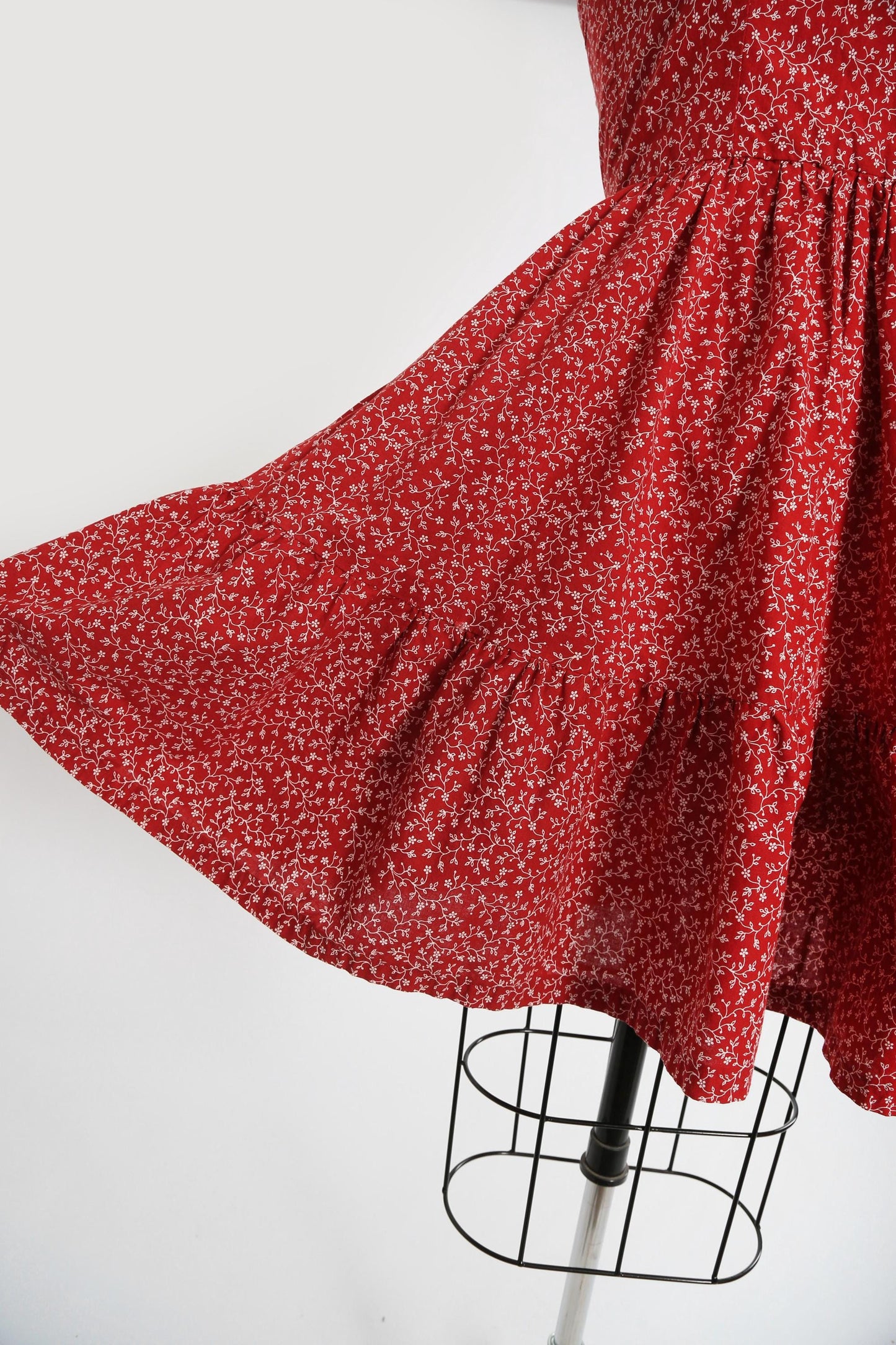 Vintage 70s red + white floral cotton dress