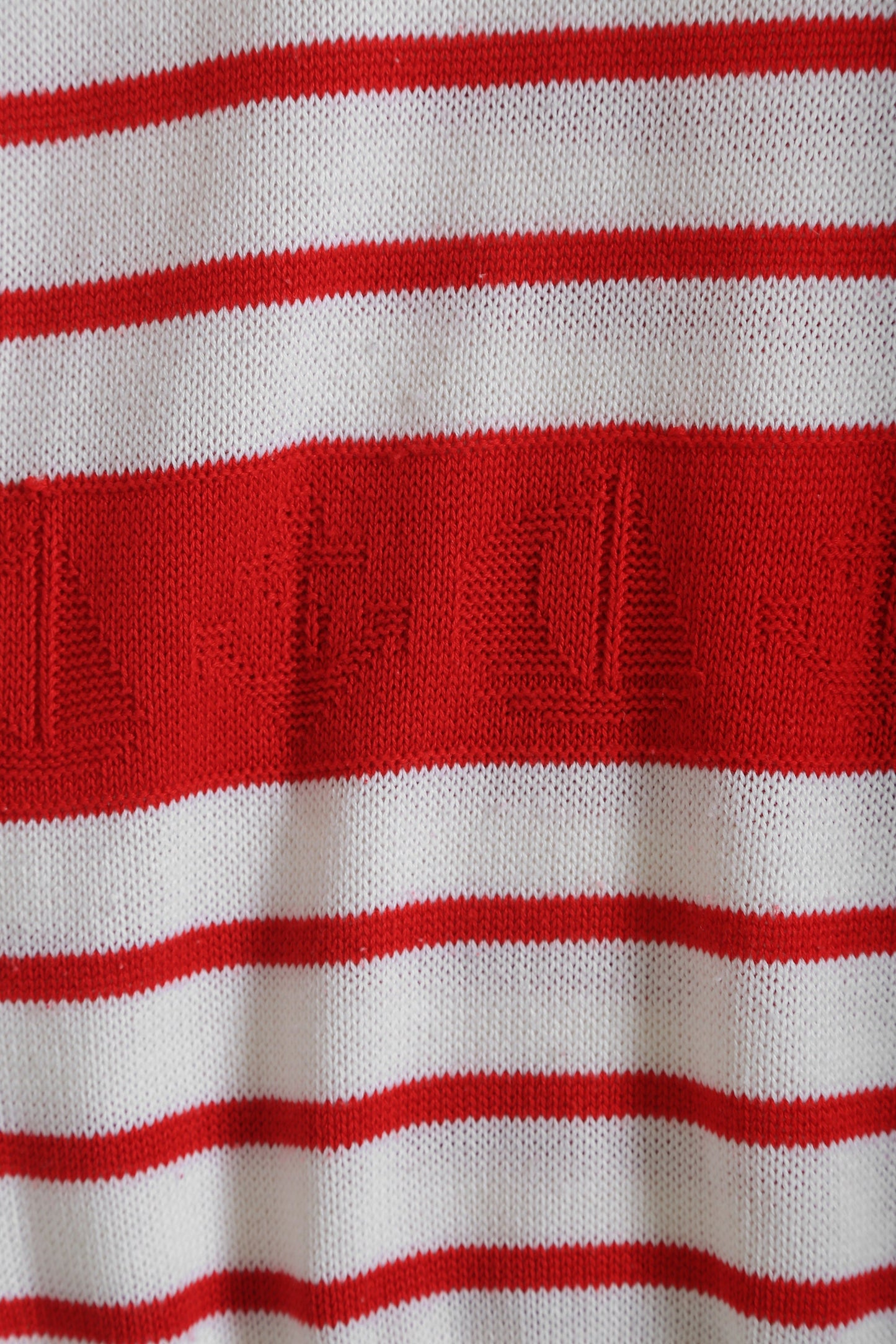 80s Nautical red striped anchor sailboat knit sweater