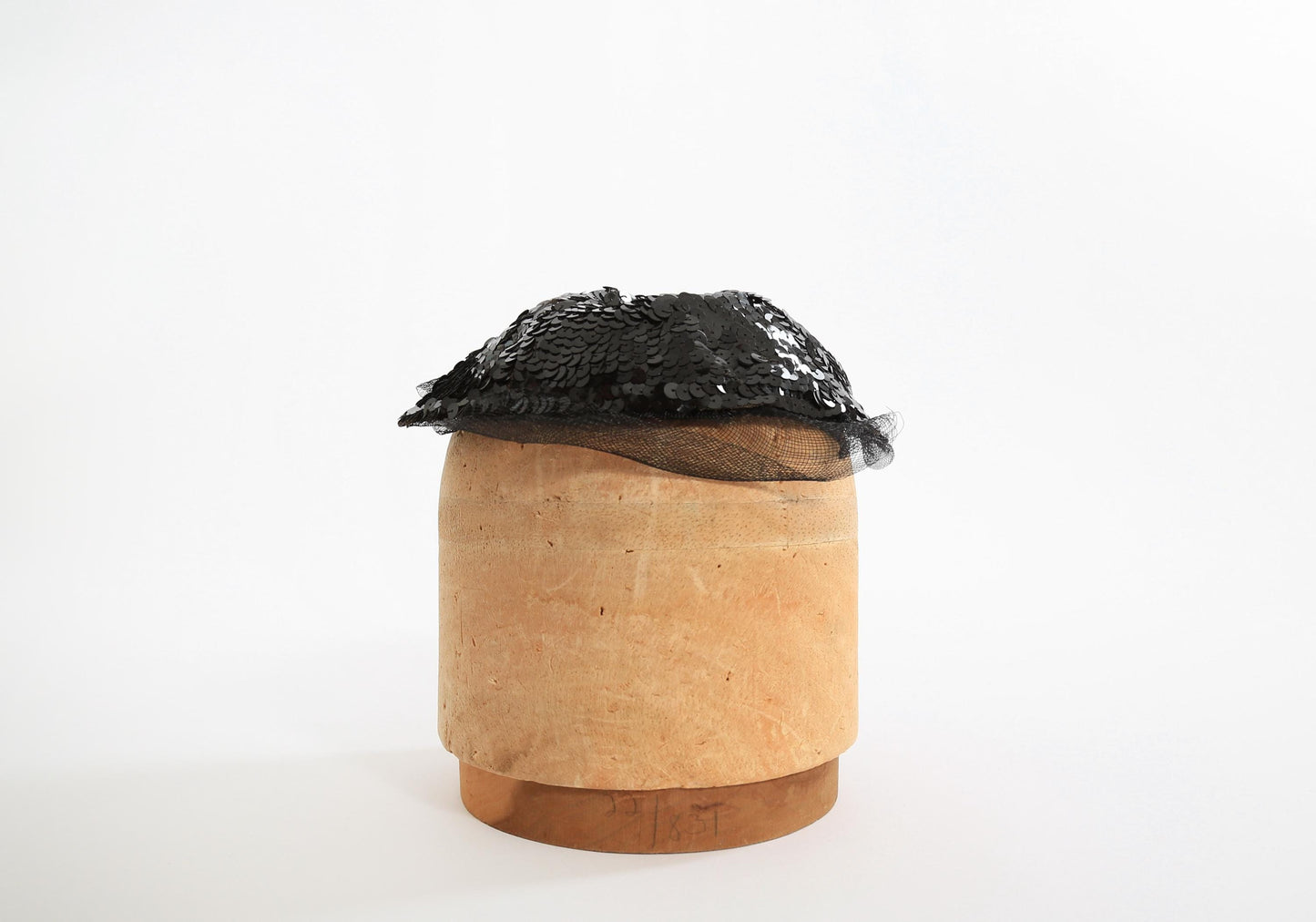 20s Sequin hat | Vintage 1920s black sequin flapper Hat