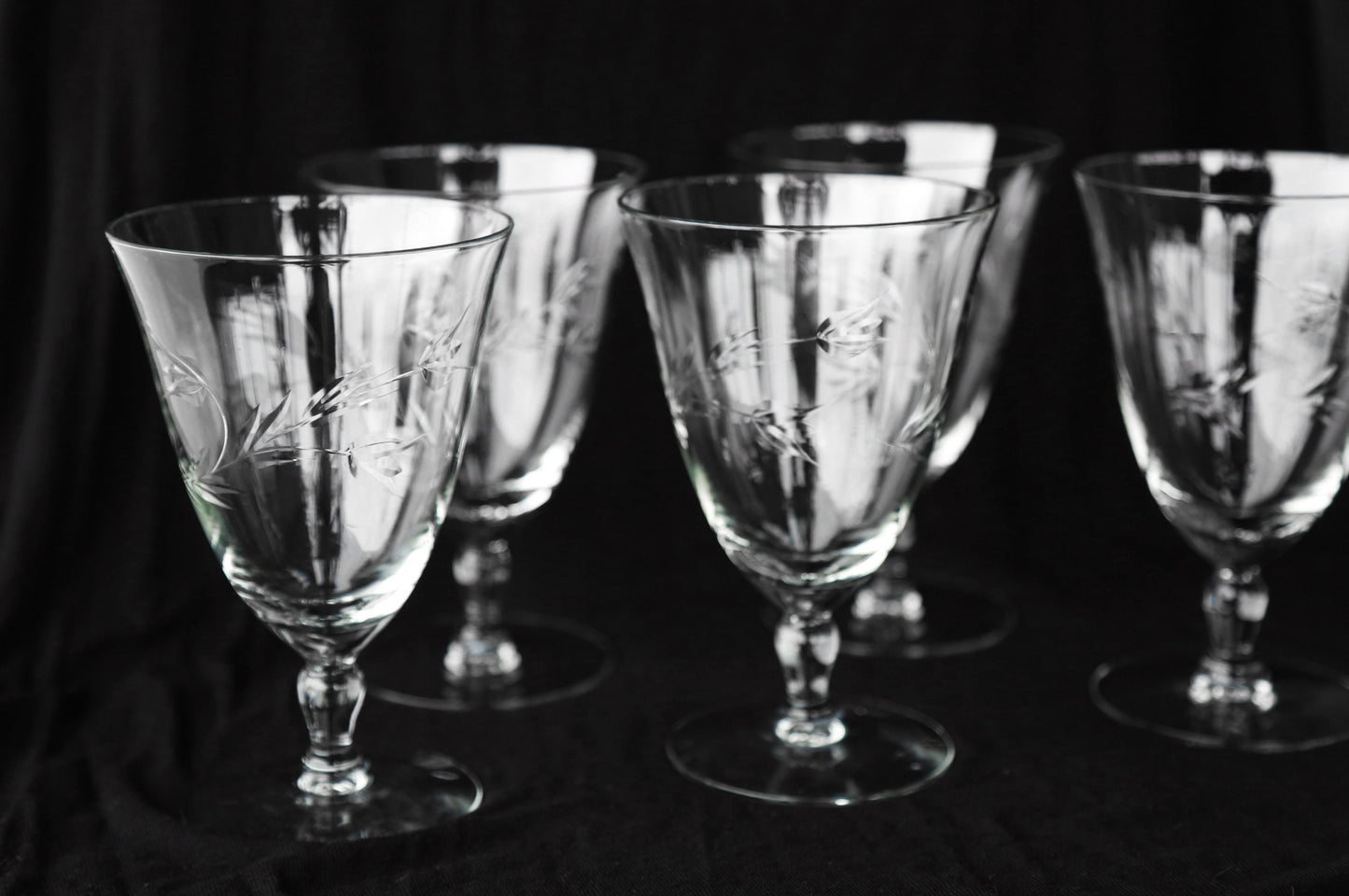 Antique floral glasses | Vintage 40s hand blown etched drinking glasses | champagne wedding barware glasses 5