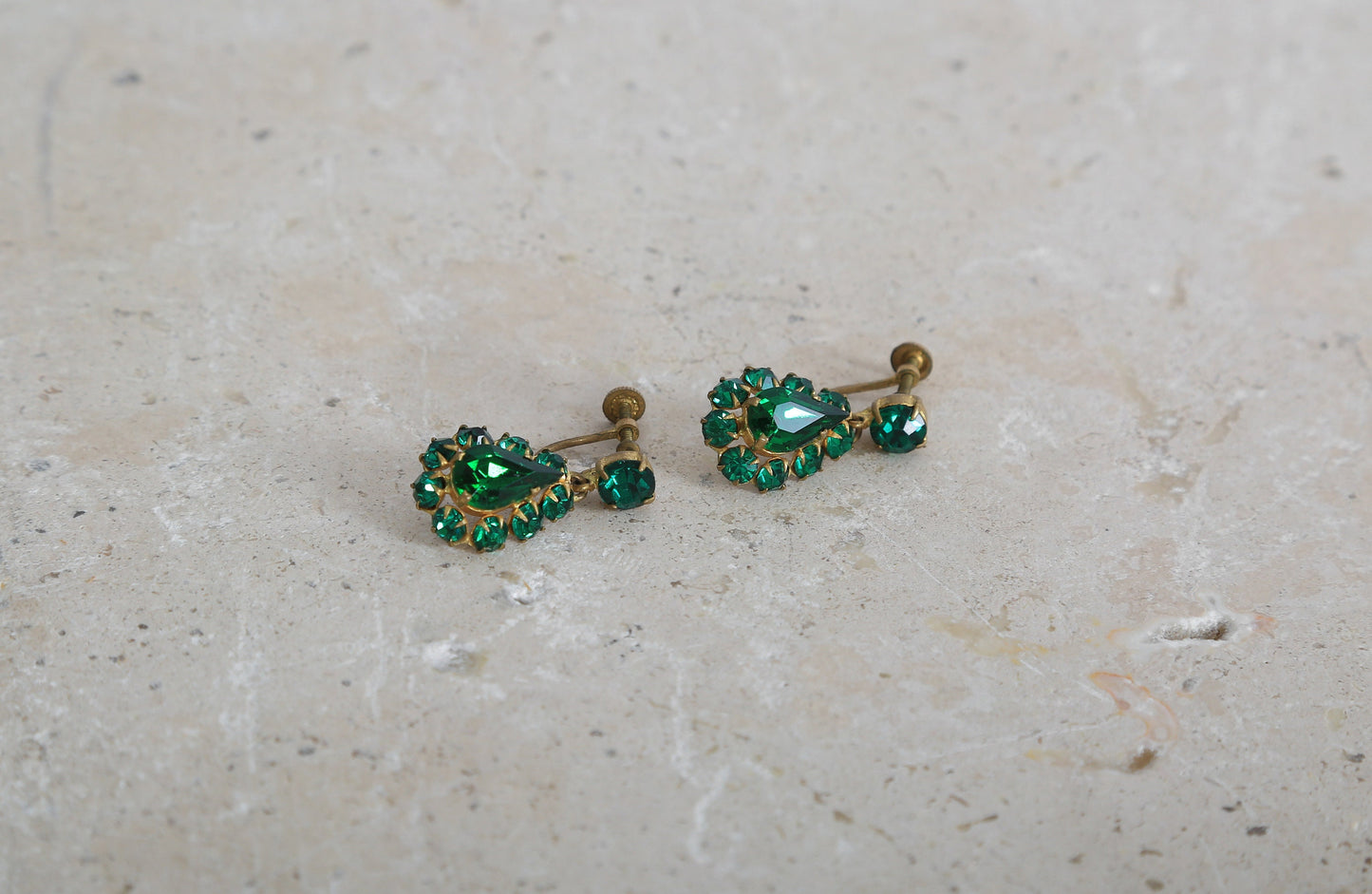 Vintage 50s Czech glass emerald green screw back earrings