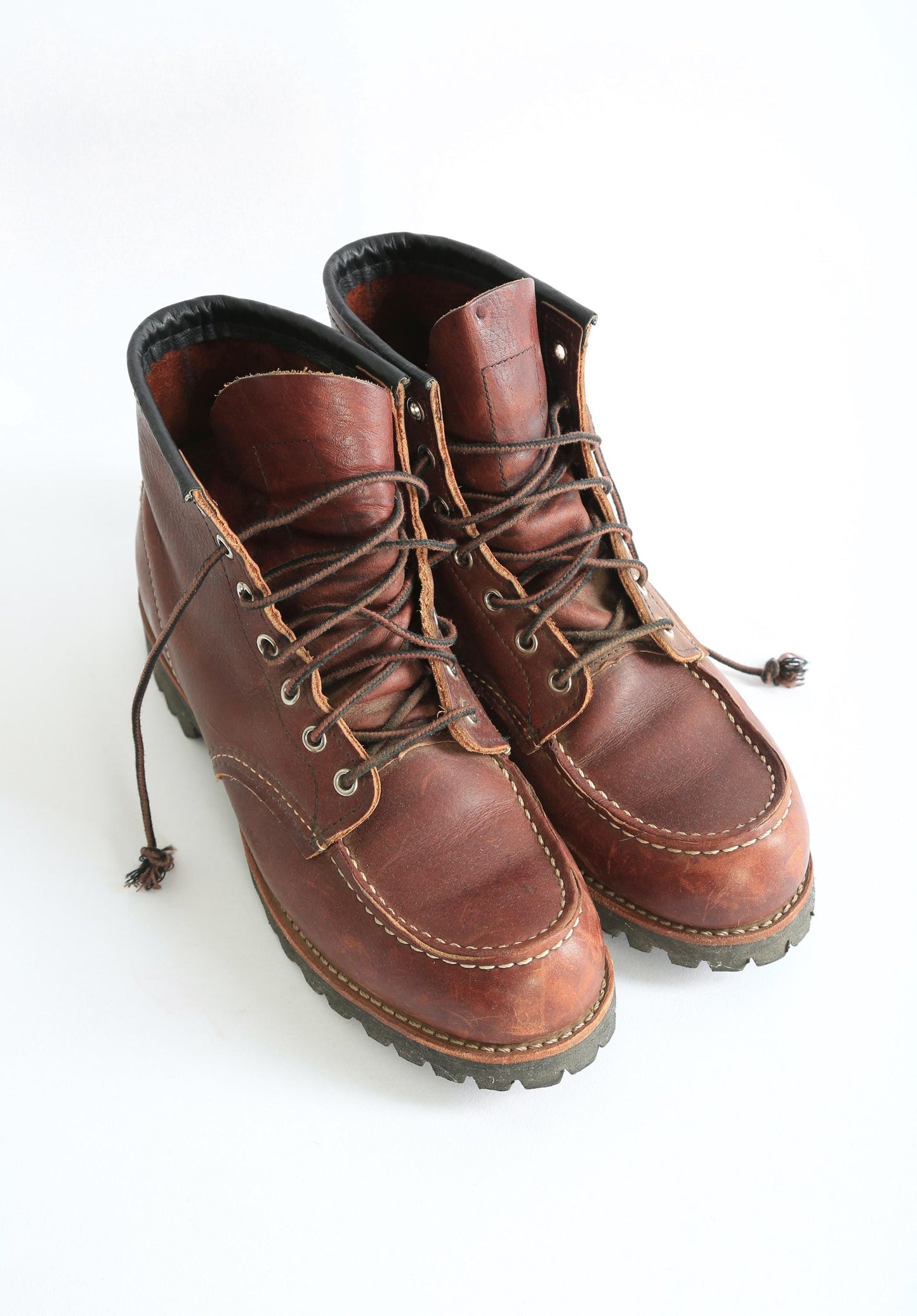 Vintage Red Wings 8146 Roughneck 6-Inch brown Leather Heritage Boots Made in USA Men's work boots Sz. 9