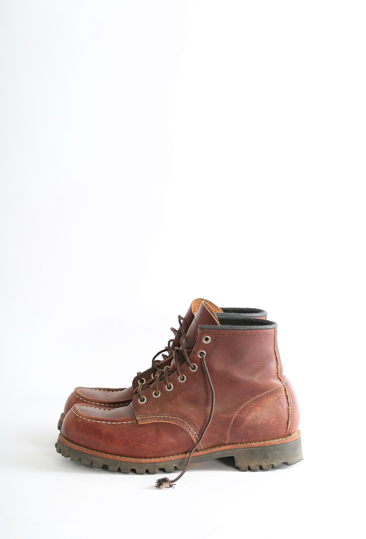 Vintage Red Wings 8146 Roughneck 6-Inch brown Leather Heritage Boots Made in USA Men's work boots Sz. 9