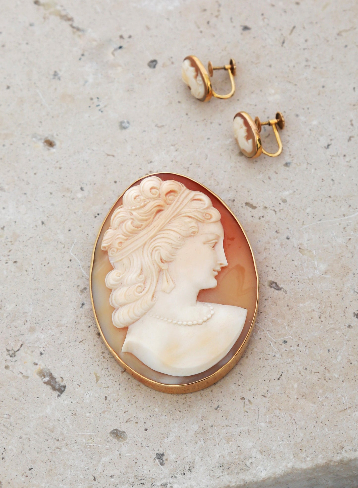 Antique Vintage 14K carved shell Cameo pendant Brooch earring set