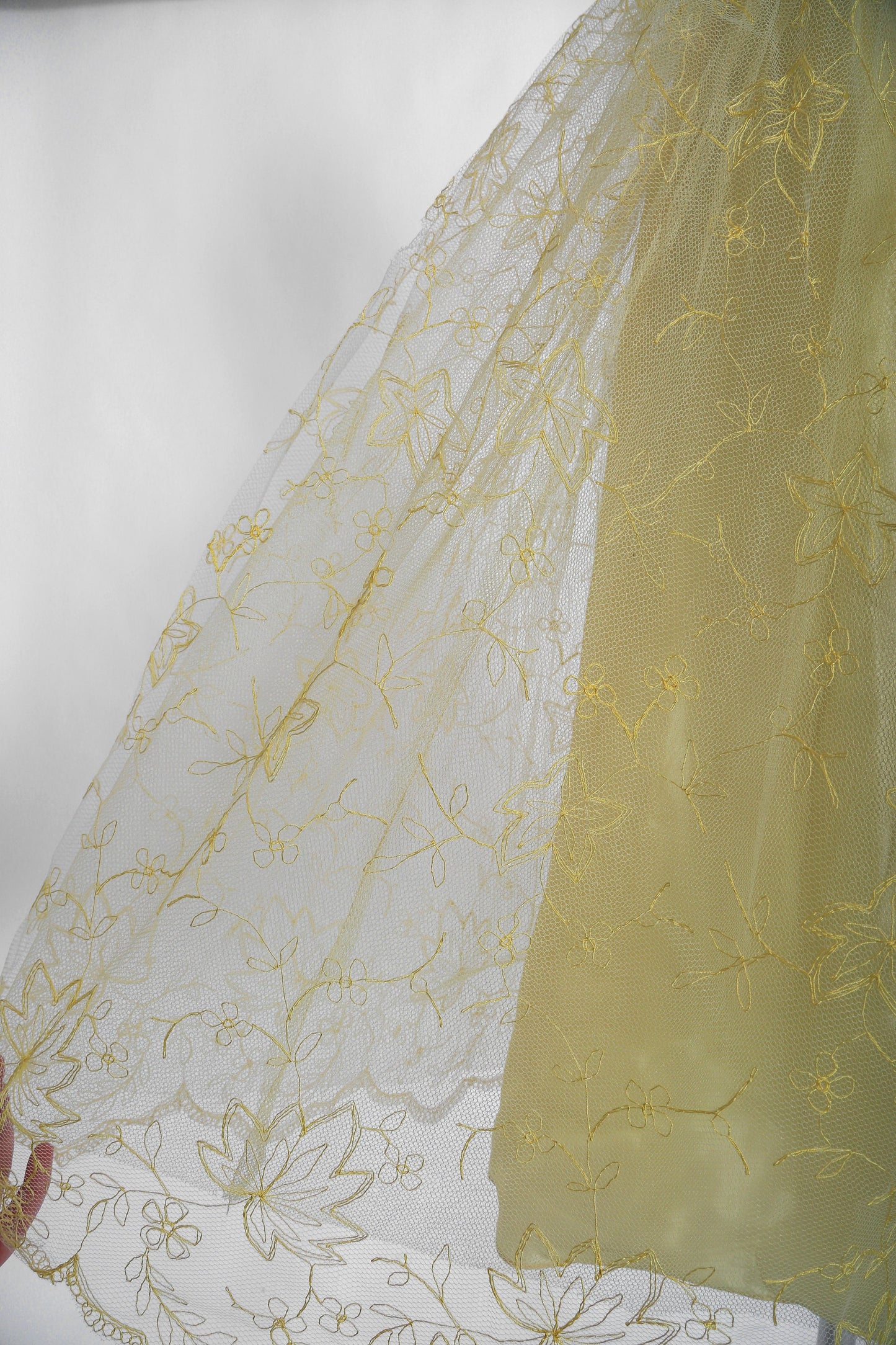Vintage 1950s yellow floral embroidered tulle wedding dress