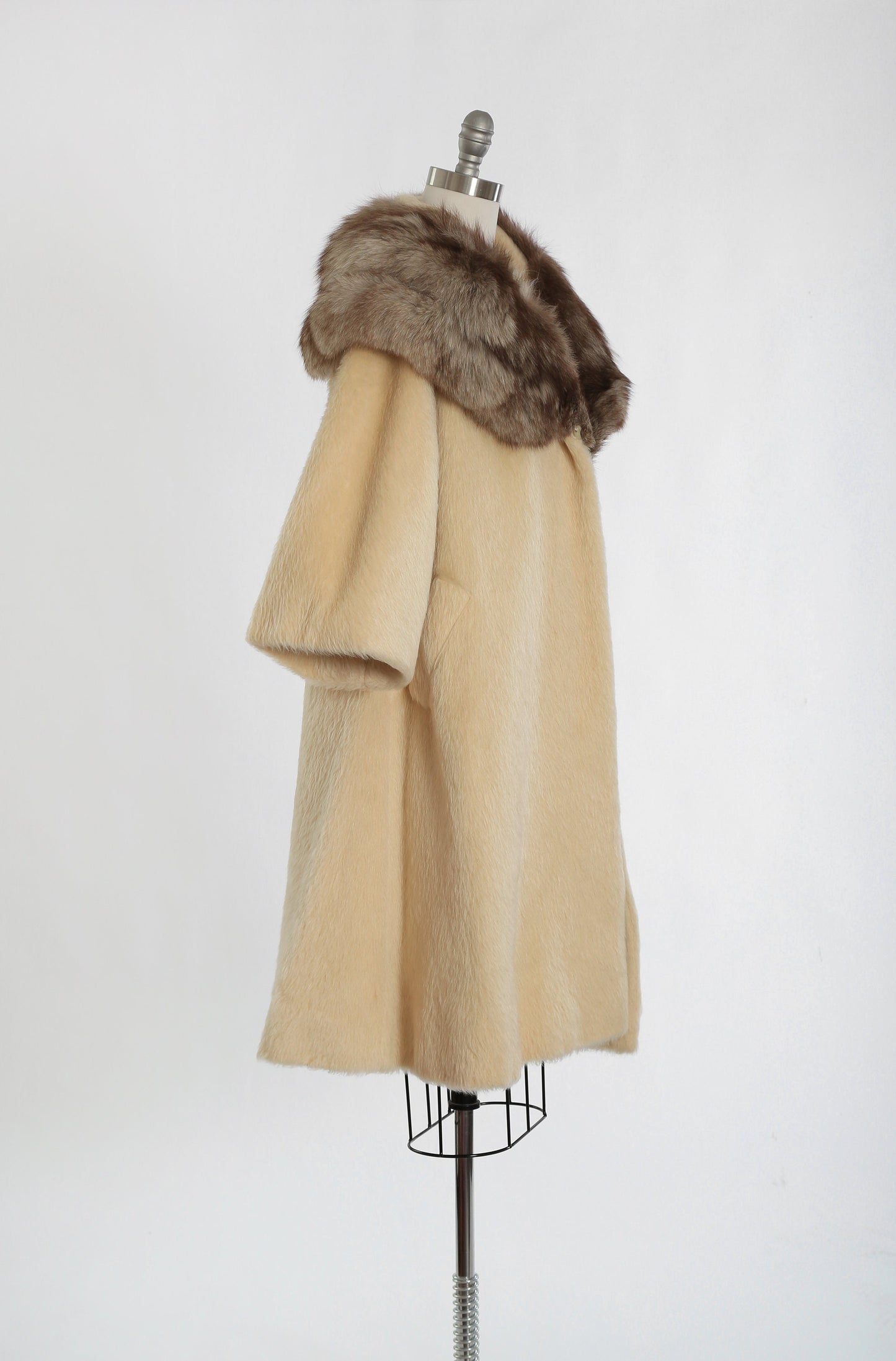 Lilli Ann Paris coat | Vintage 50s Lilli Ann fox fur mohair swing coat