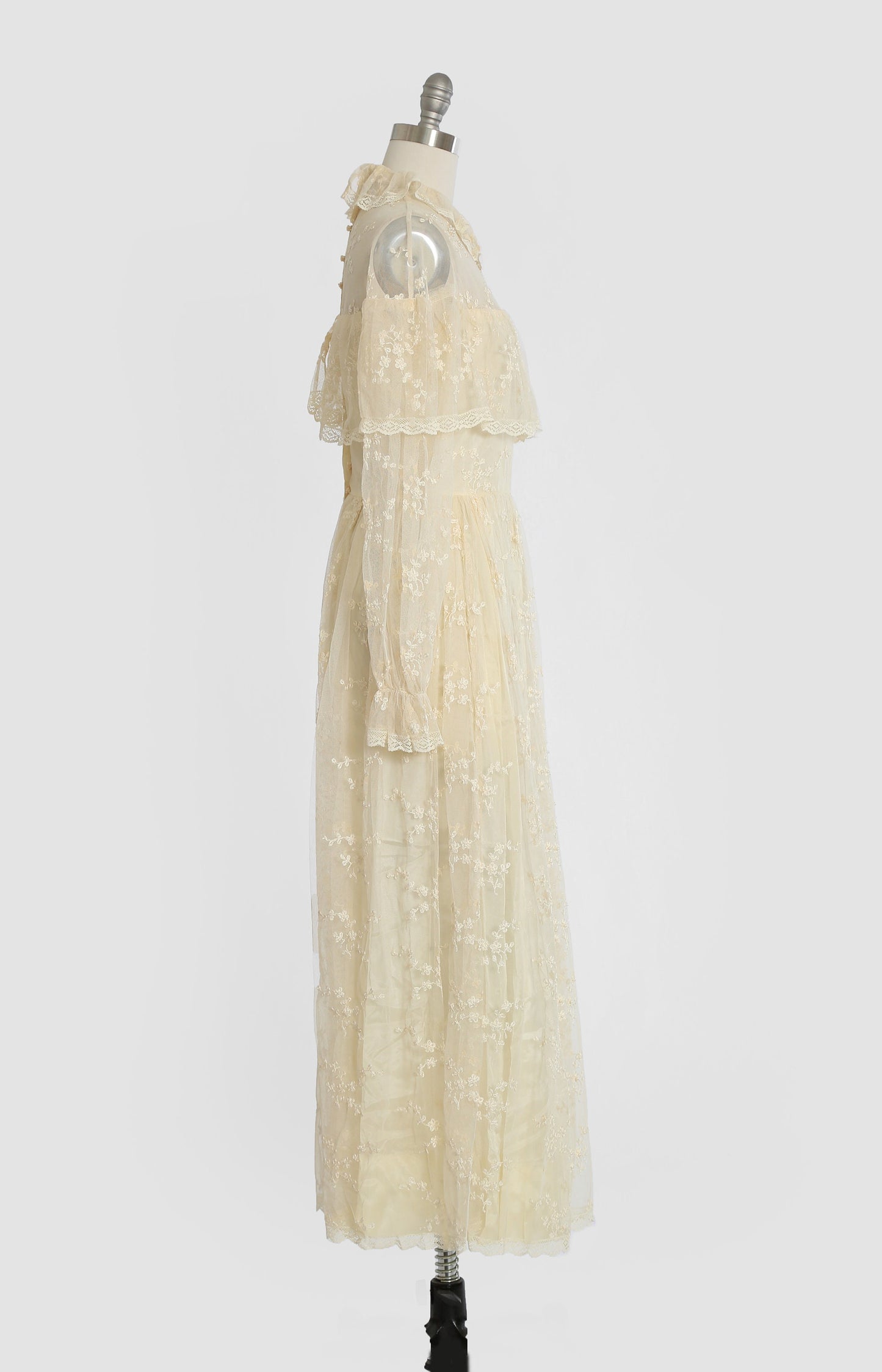 Vintage 70s Ivory floral crochet lace beaded Wedding dress | 1970s Boho long sleeve wedding dress