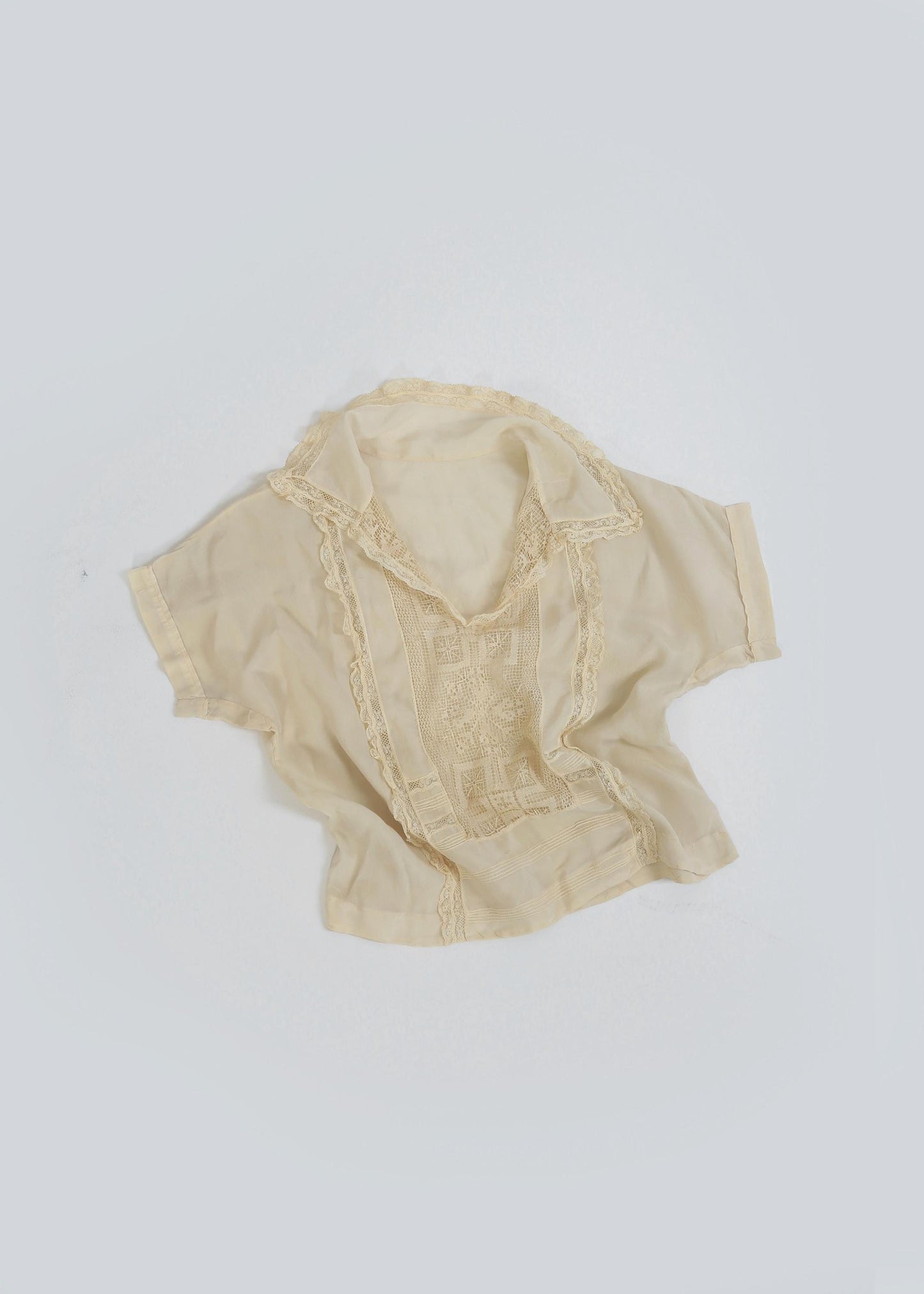 Antique 1900s Edwardian hand crochet silk blouse