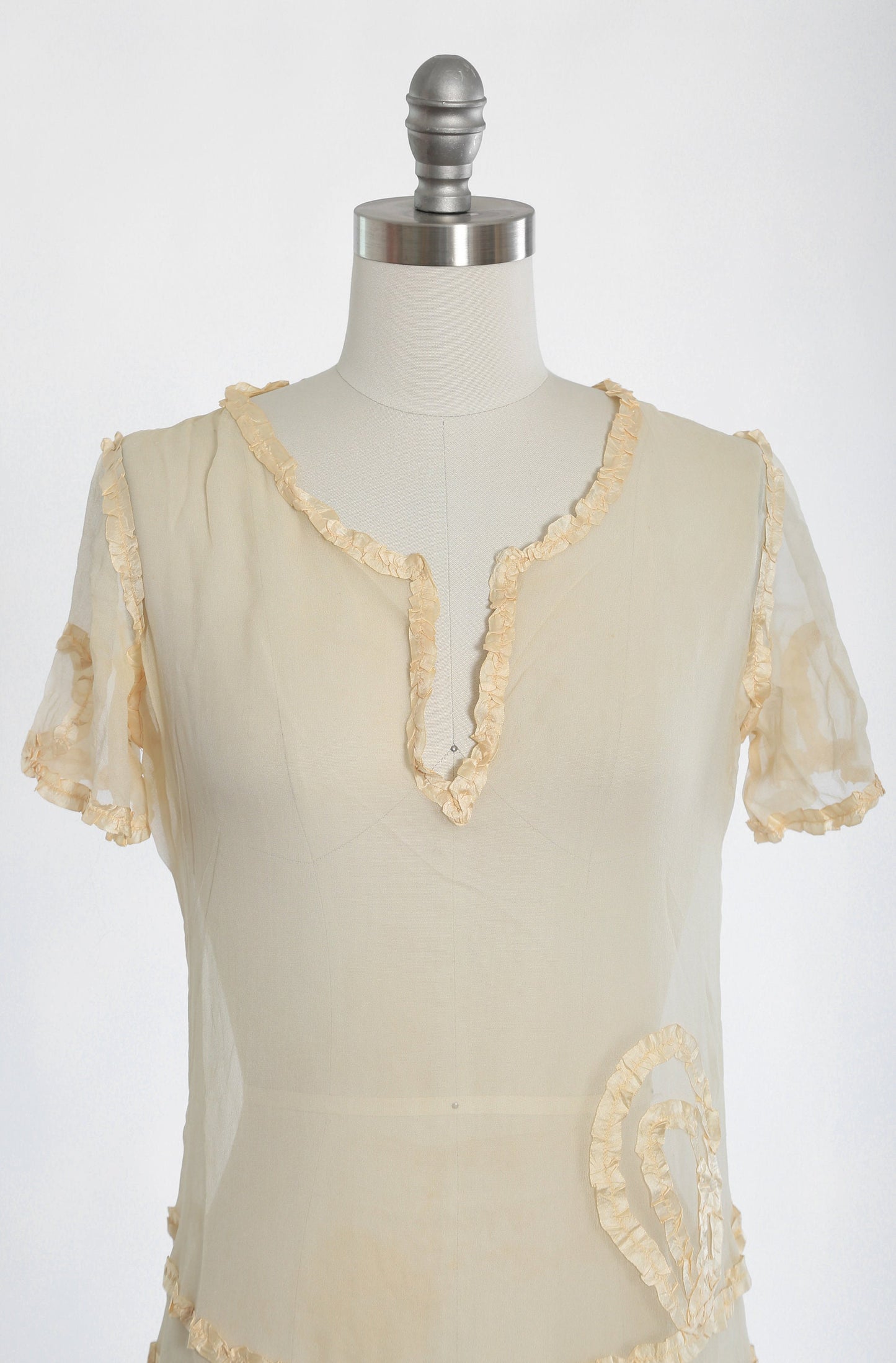 Antique Vintage 1920s ivory silk ribbon tiered drop waist dress