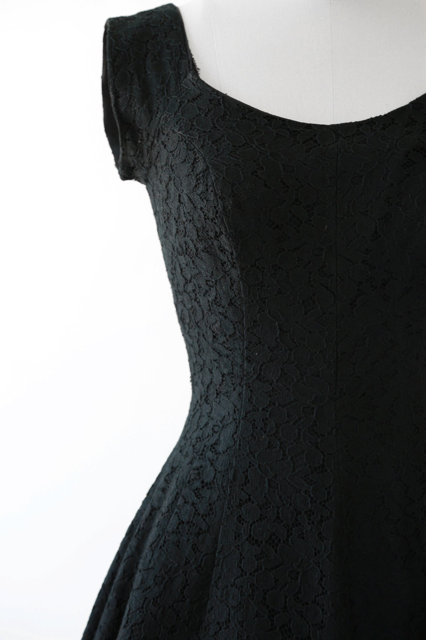 Vintage 50s black floral lace mini dress